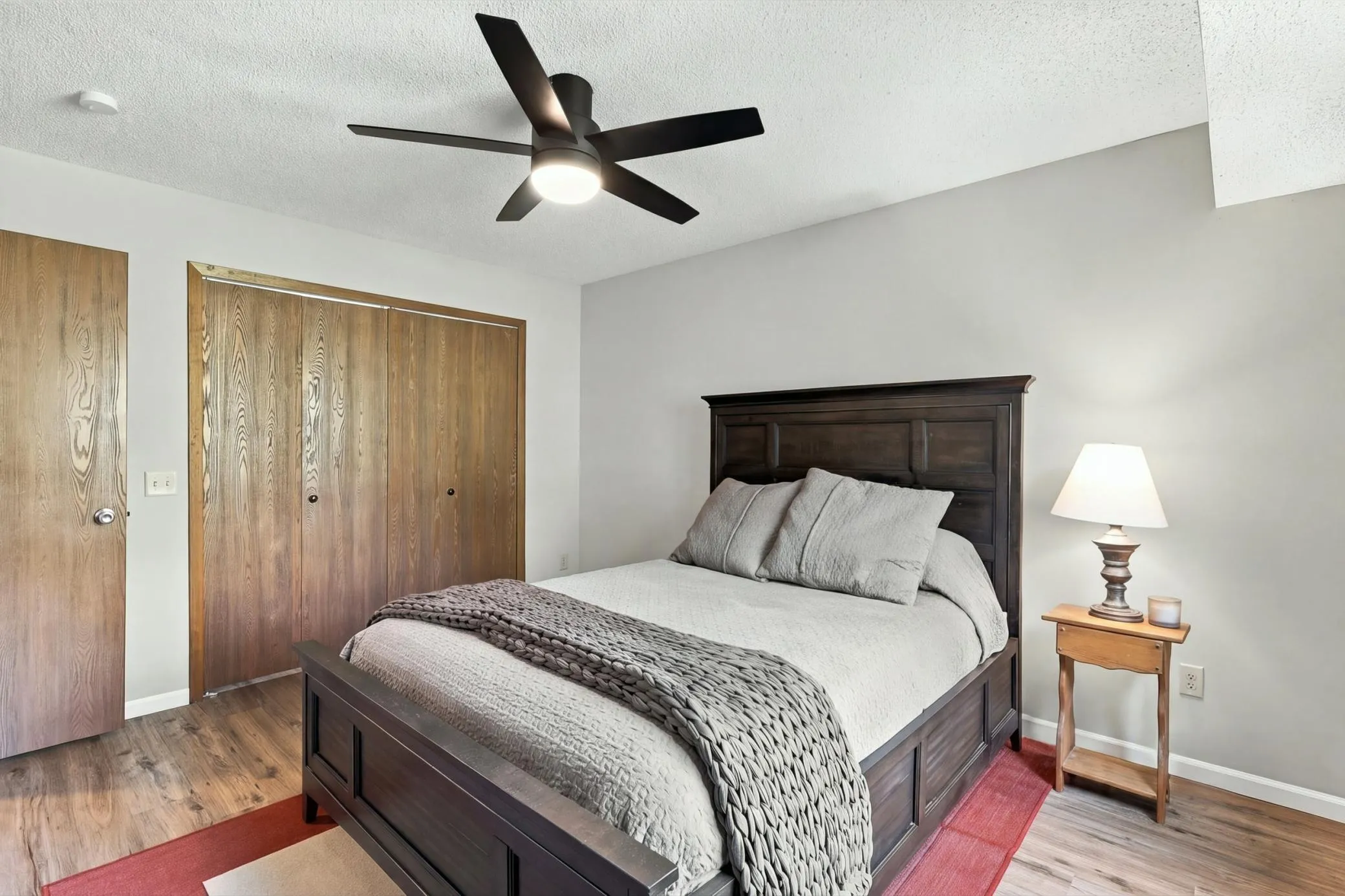 Photo 13 of 14366 Glenda Drive