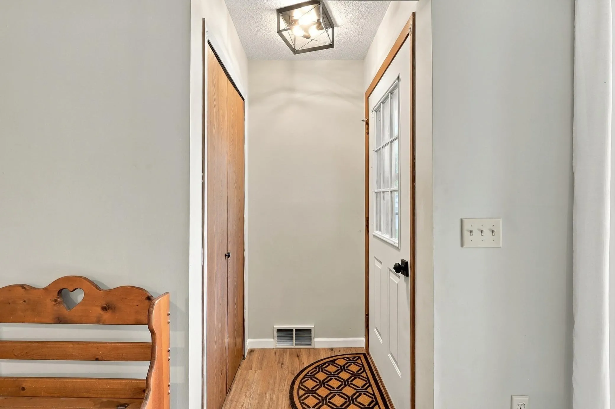 Photo 2 of 14366 Glenda Drive
