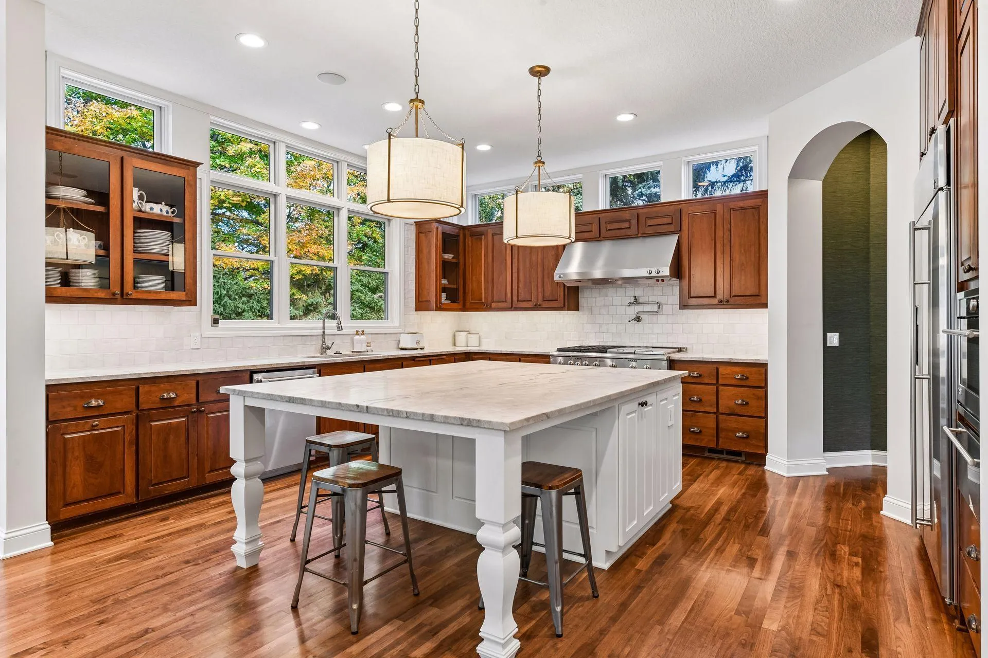 Photo 3 of 2050 Pinehurst Drive
