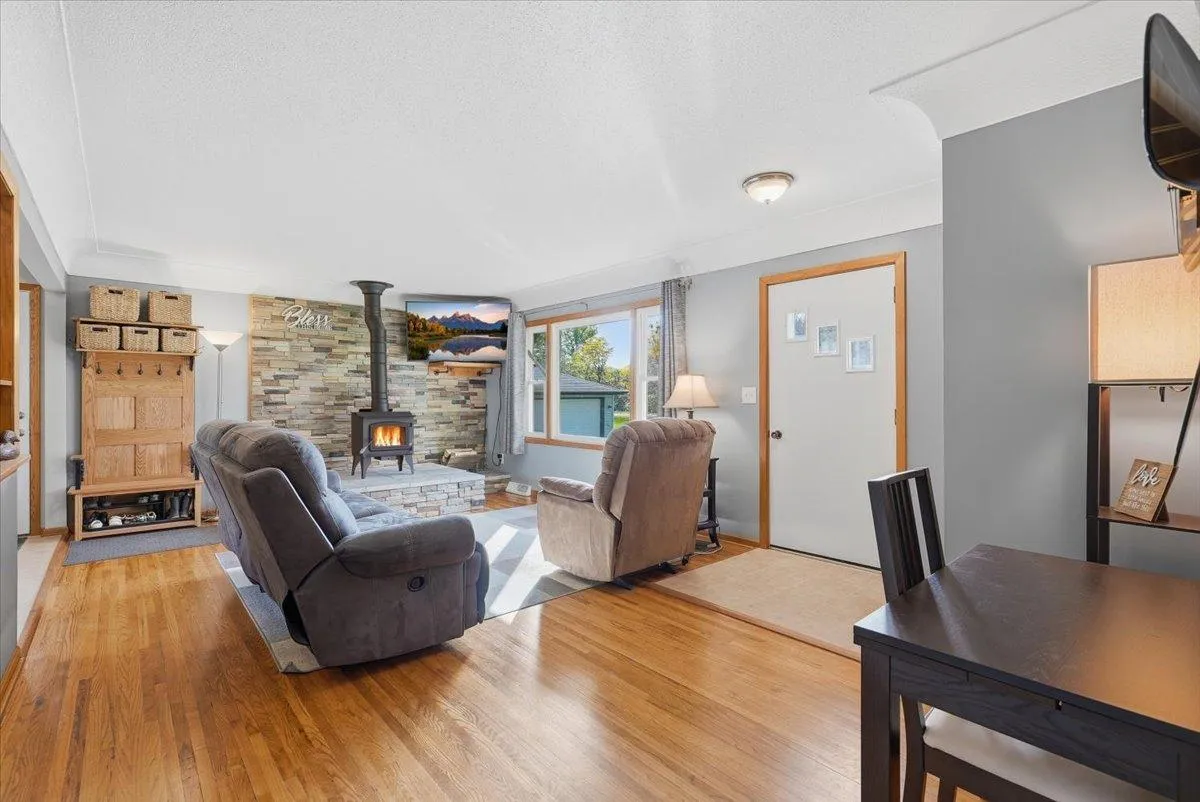 Photo 5 of 7625 162nd Ne Avenue