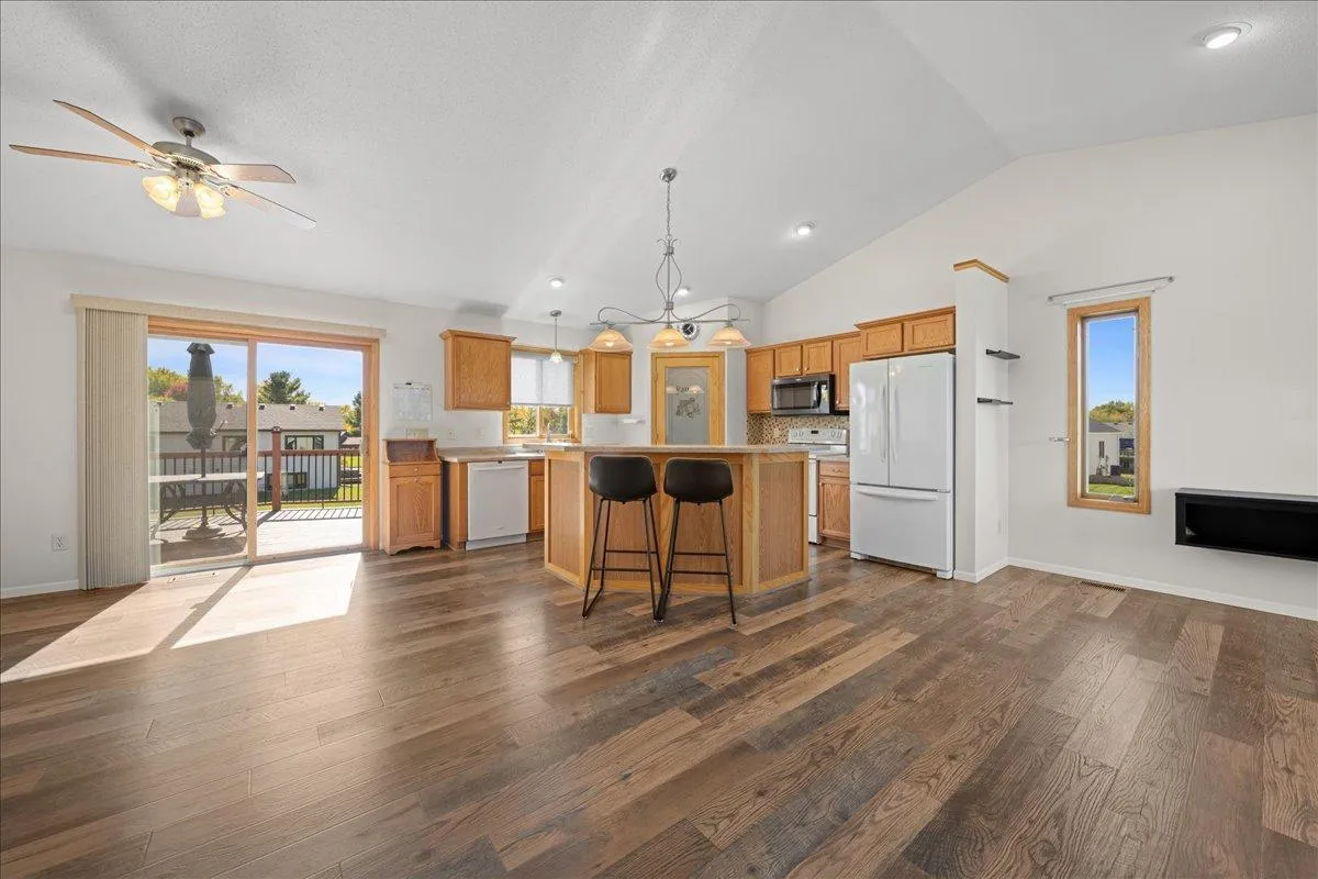 Photo 14 of 1204 Wren Place