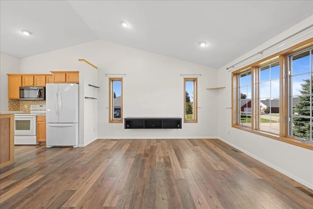 Photo 22 of 1204 Wren Place