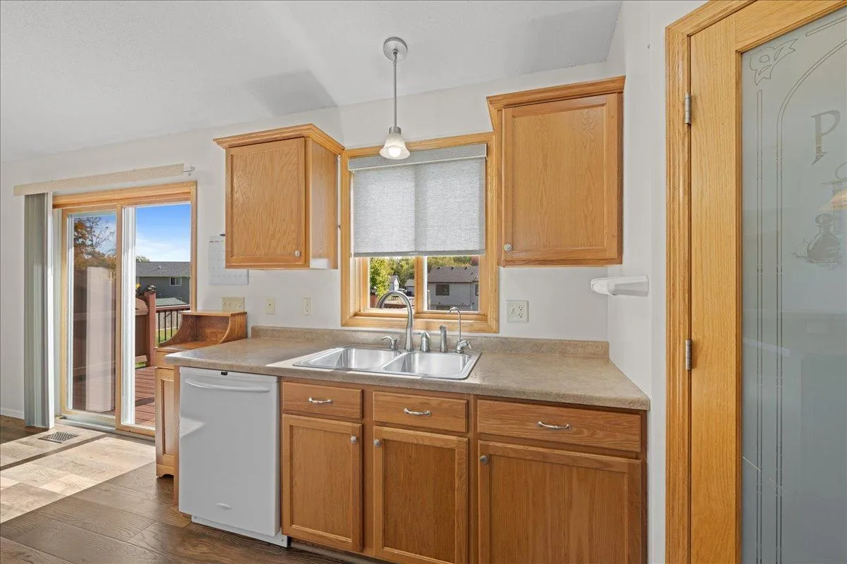 Photo 17 of 1204 Wren Place