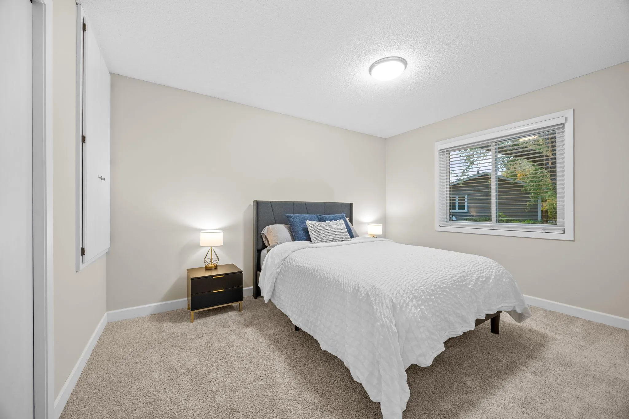 Photo 12 of 1425 Meadow Court