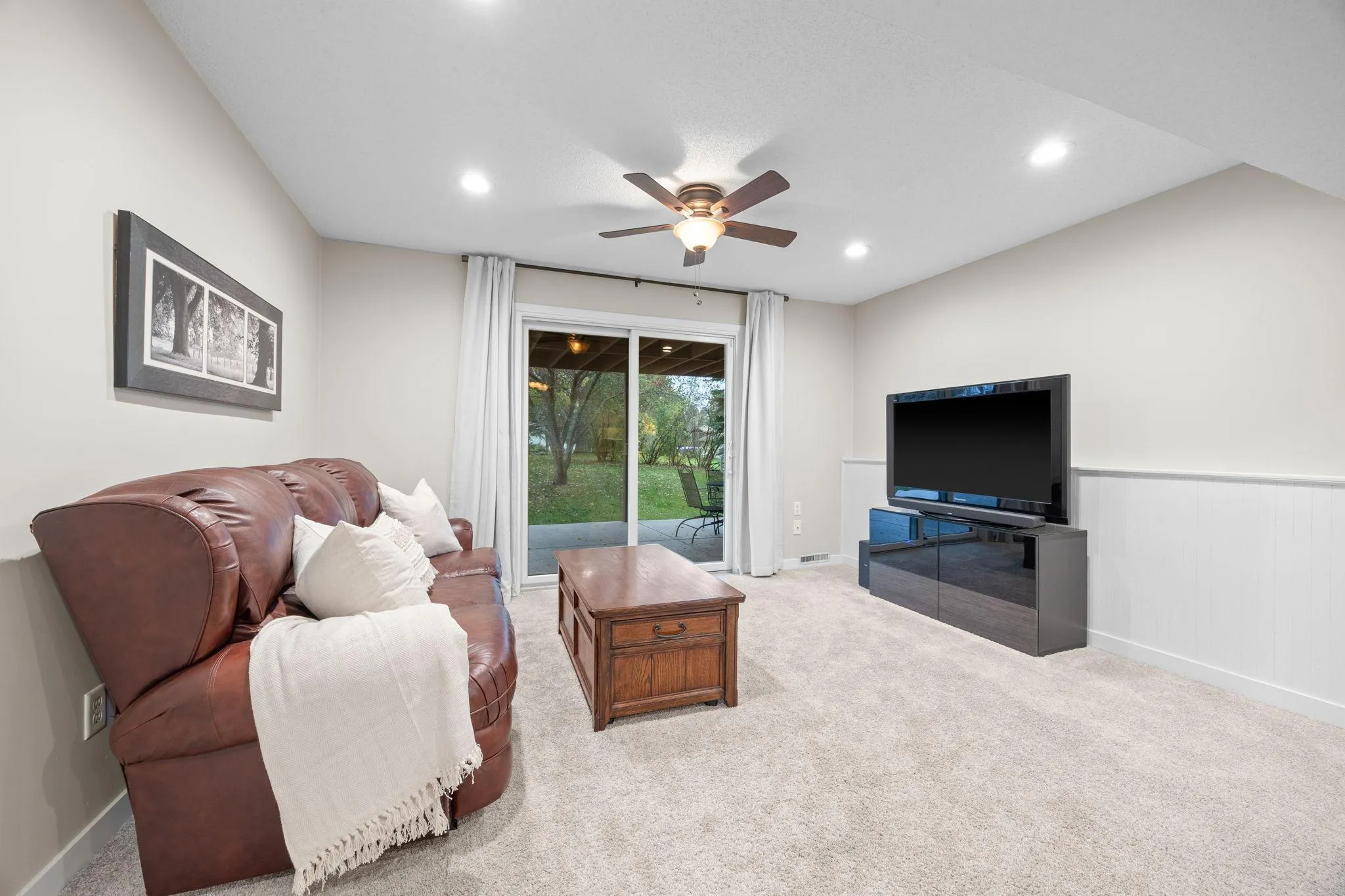 Photo 15 of 1425 Meadow Court
