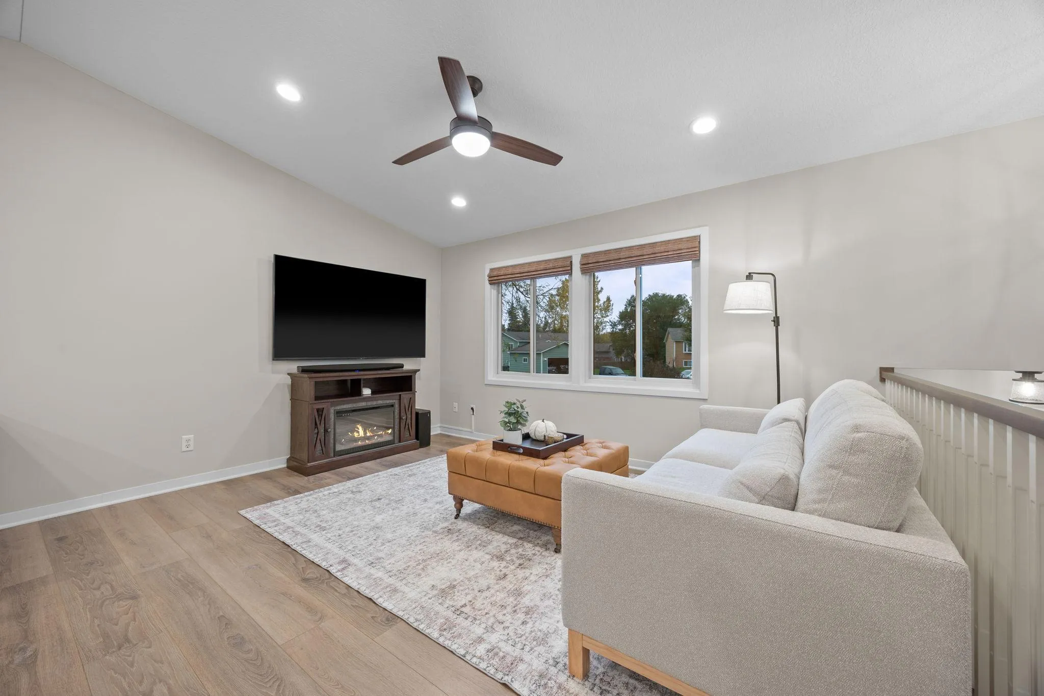 Photo 4 of 1425 Meadow Court