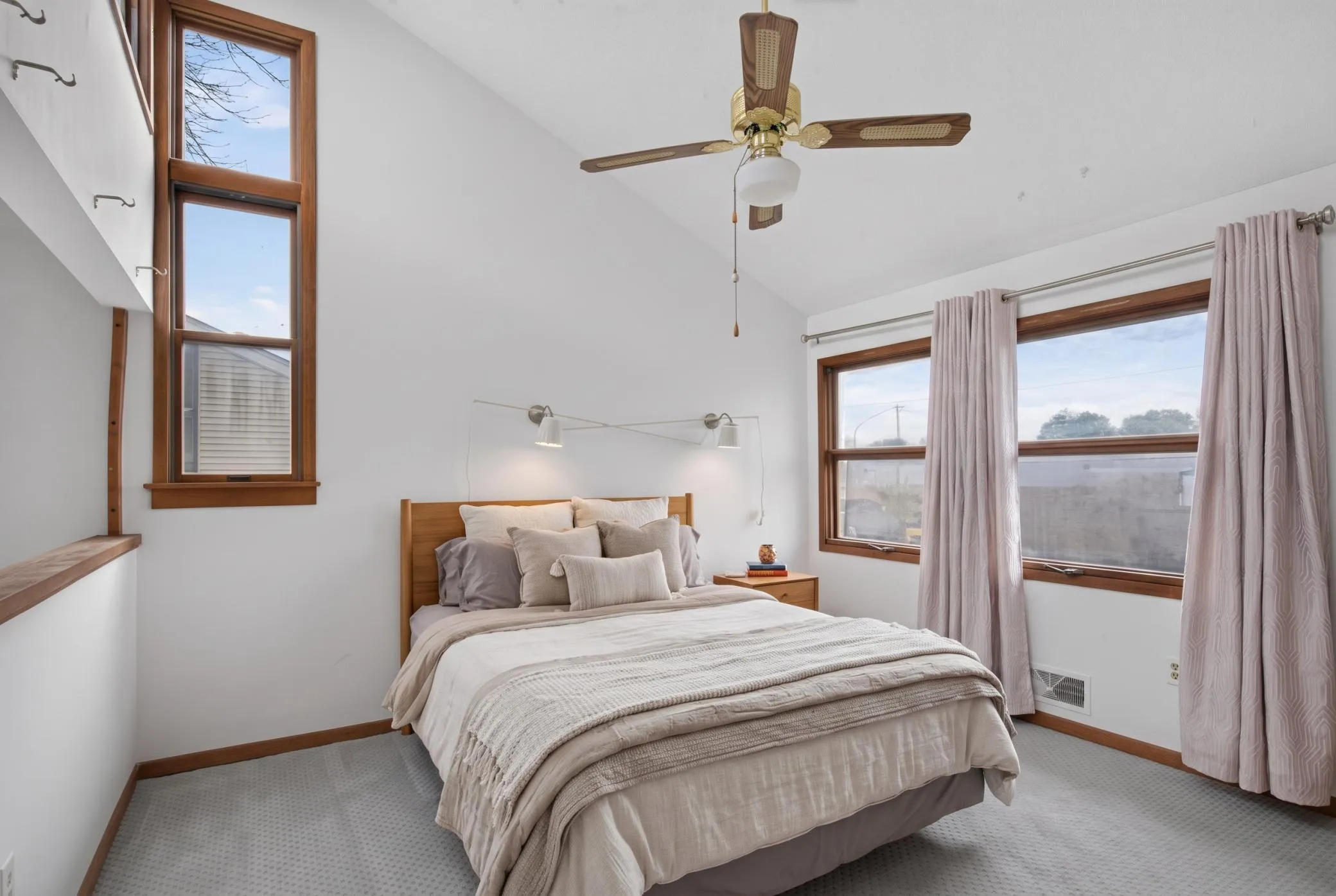 Photo 6 of 820 9th Street