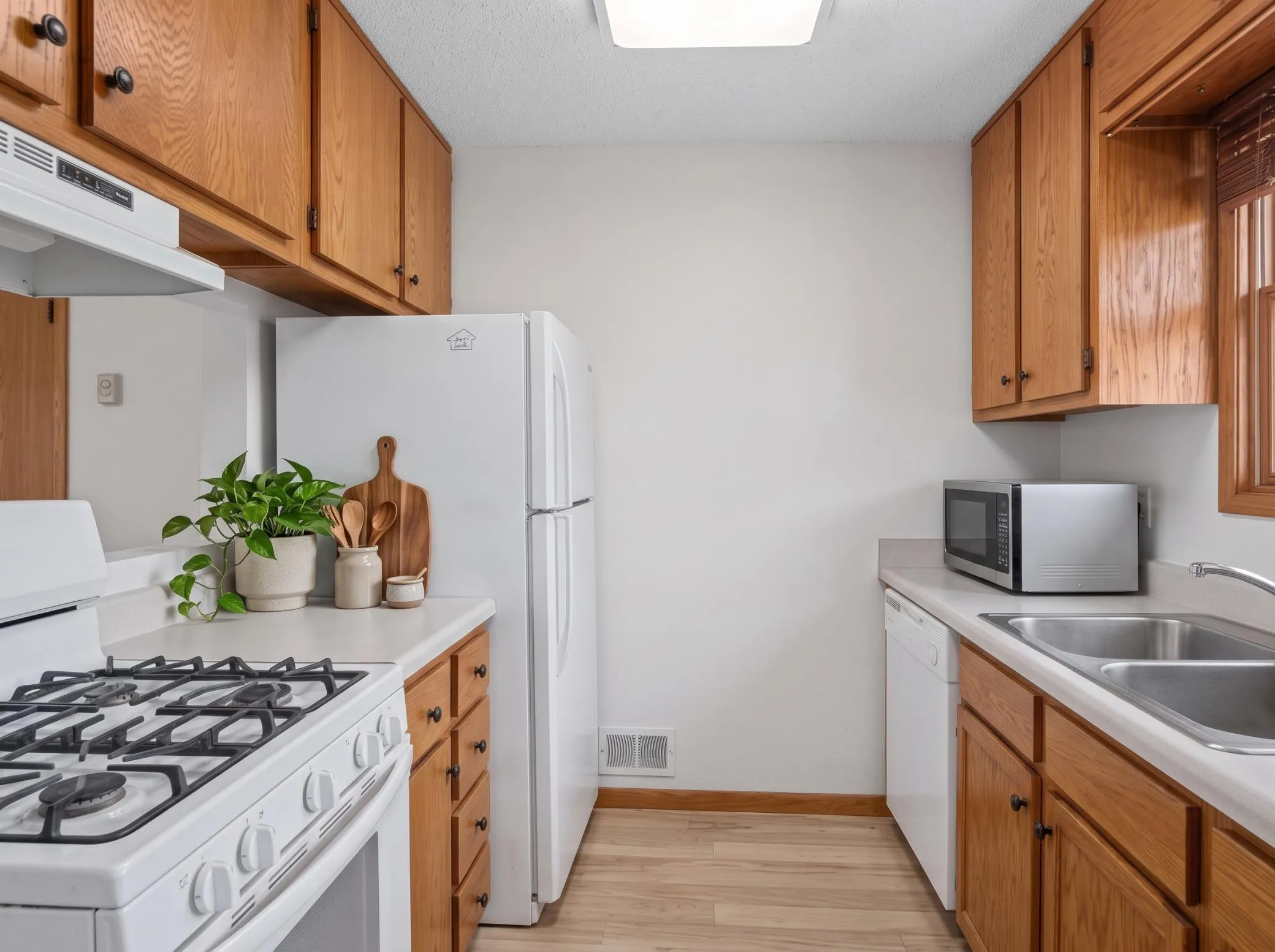 Photo 5 of 820 9th Street