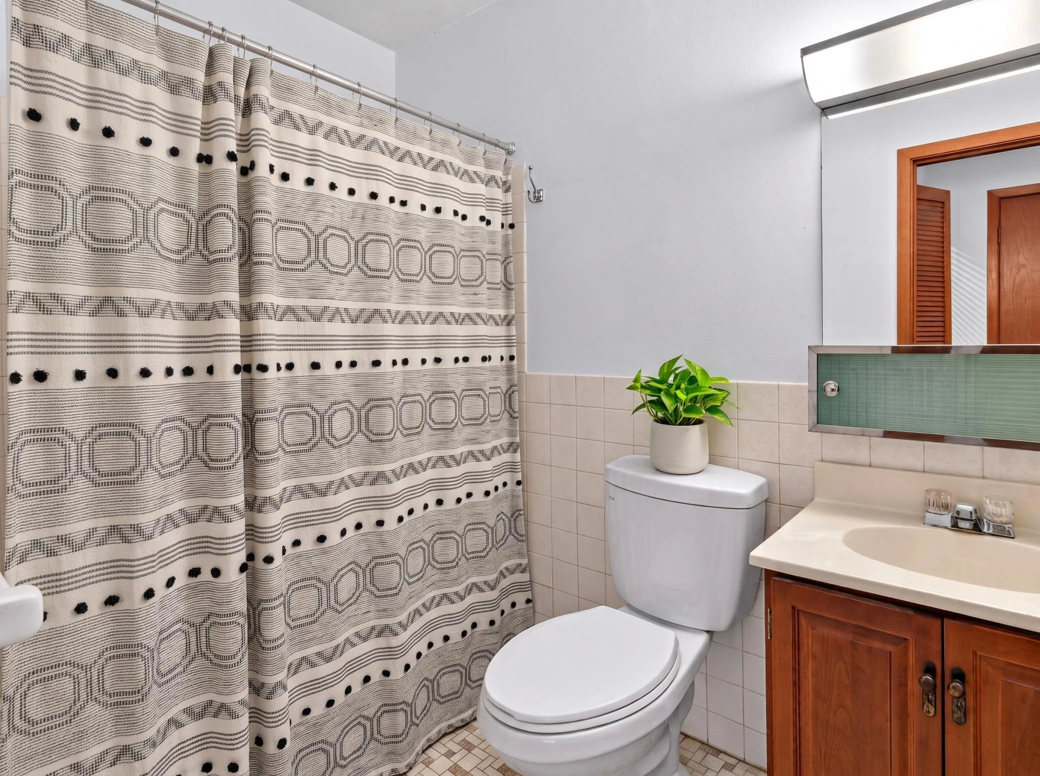 Photo 7 of 820 9th Street