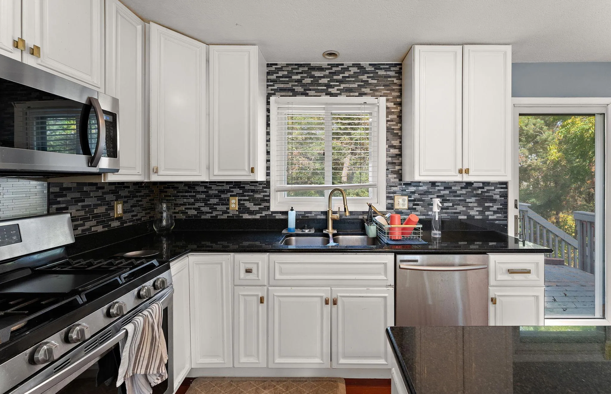 Photo 11 of 475 Springhill Road