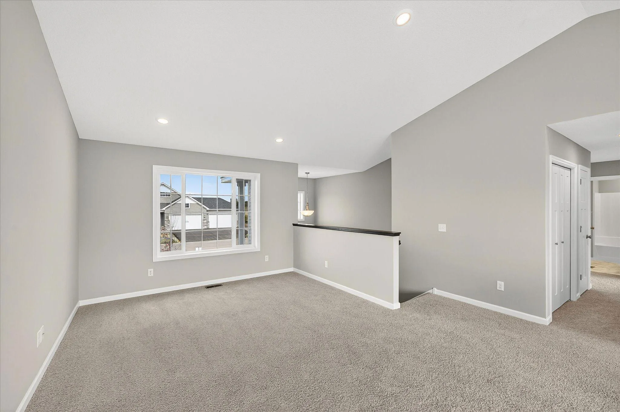 Photo 6 of 1748 Squirrel Way