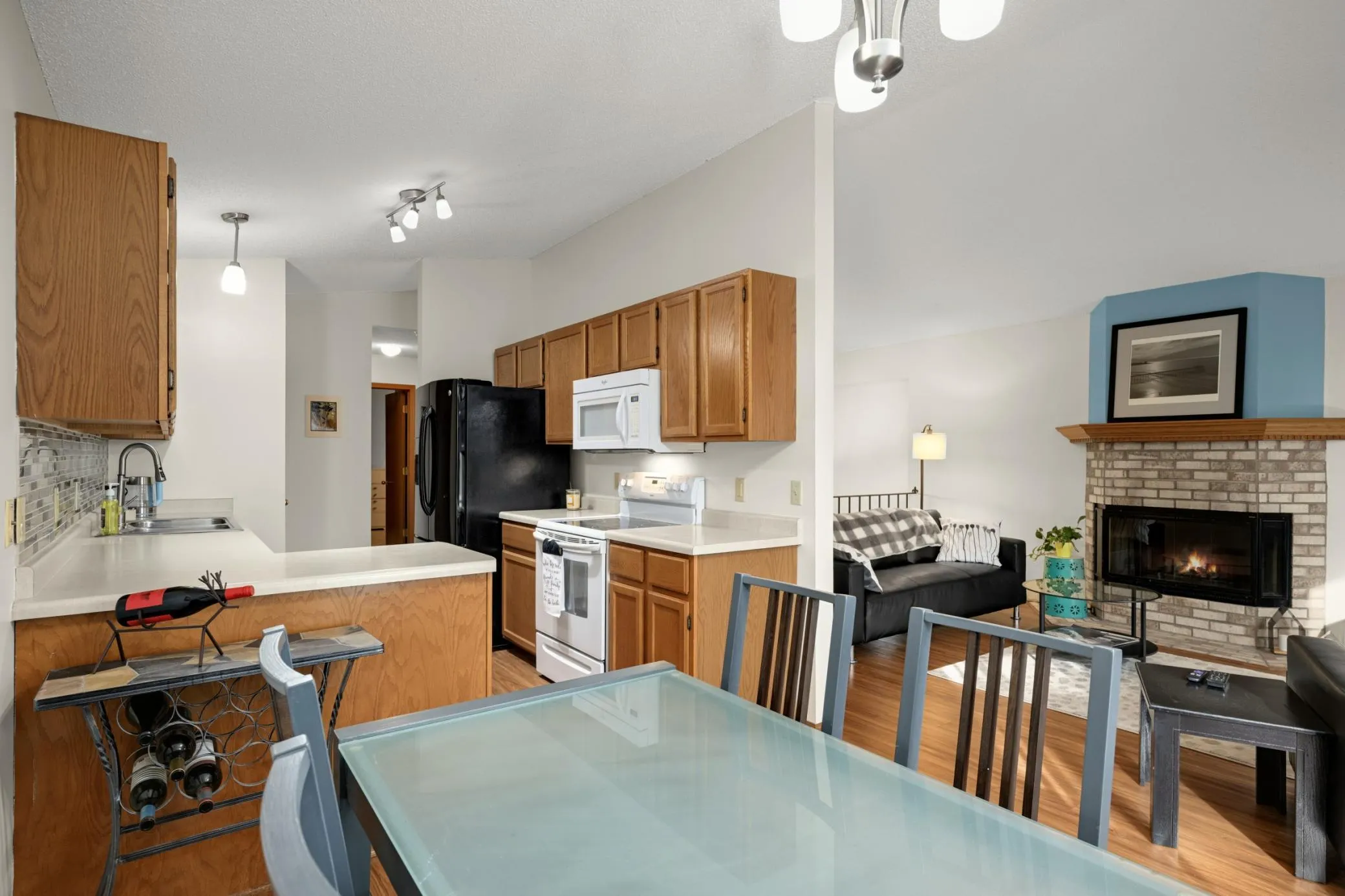 Photo 11 of 5645 Pompano Drive