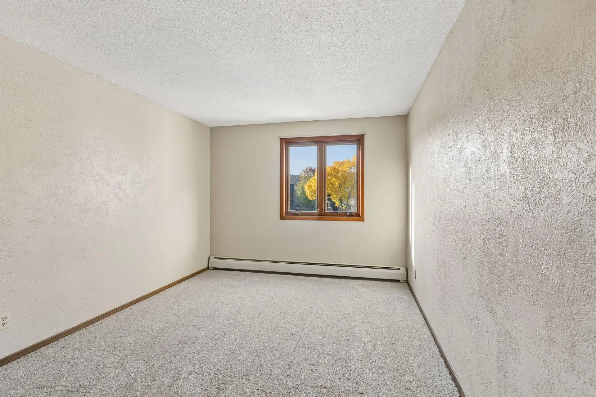Photo 17 of 4350 Trenton N Lane Unit 204