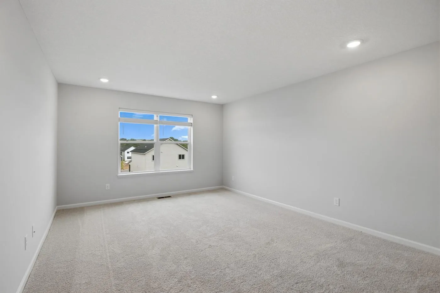 Photo 15 of 11627 16th Ne Circle