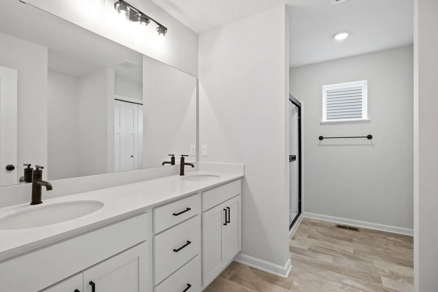 Photo 18 of 11627 16th Ne Circle