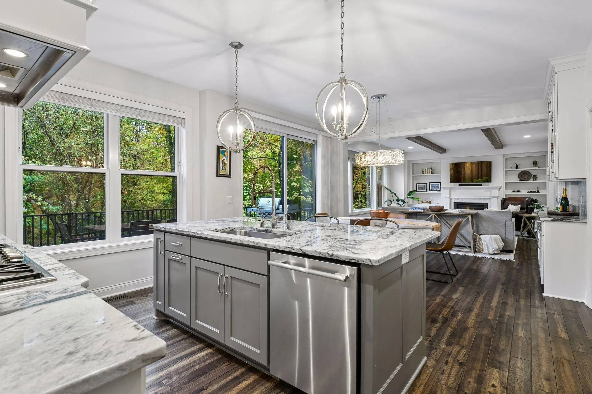 Photo 17 of 3427 Groveland Lane