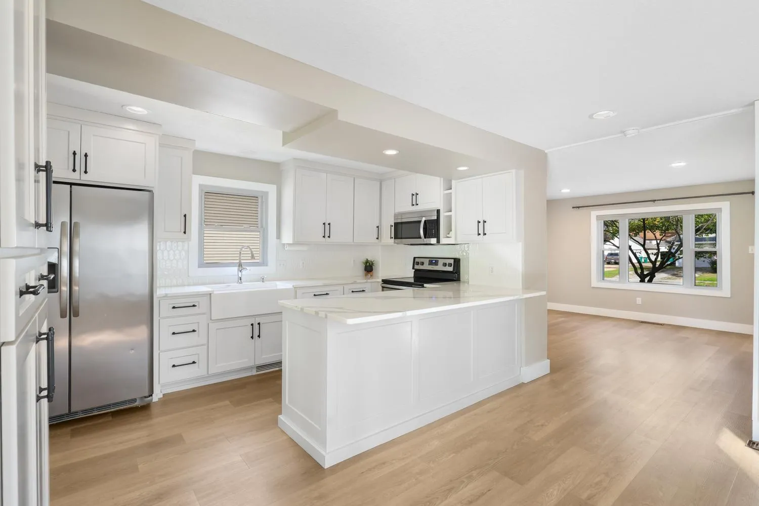 Photo 10 of 412 E 1st Street