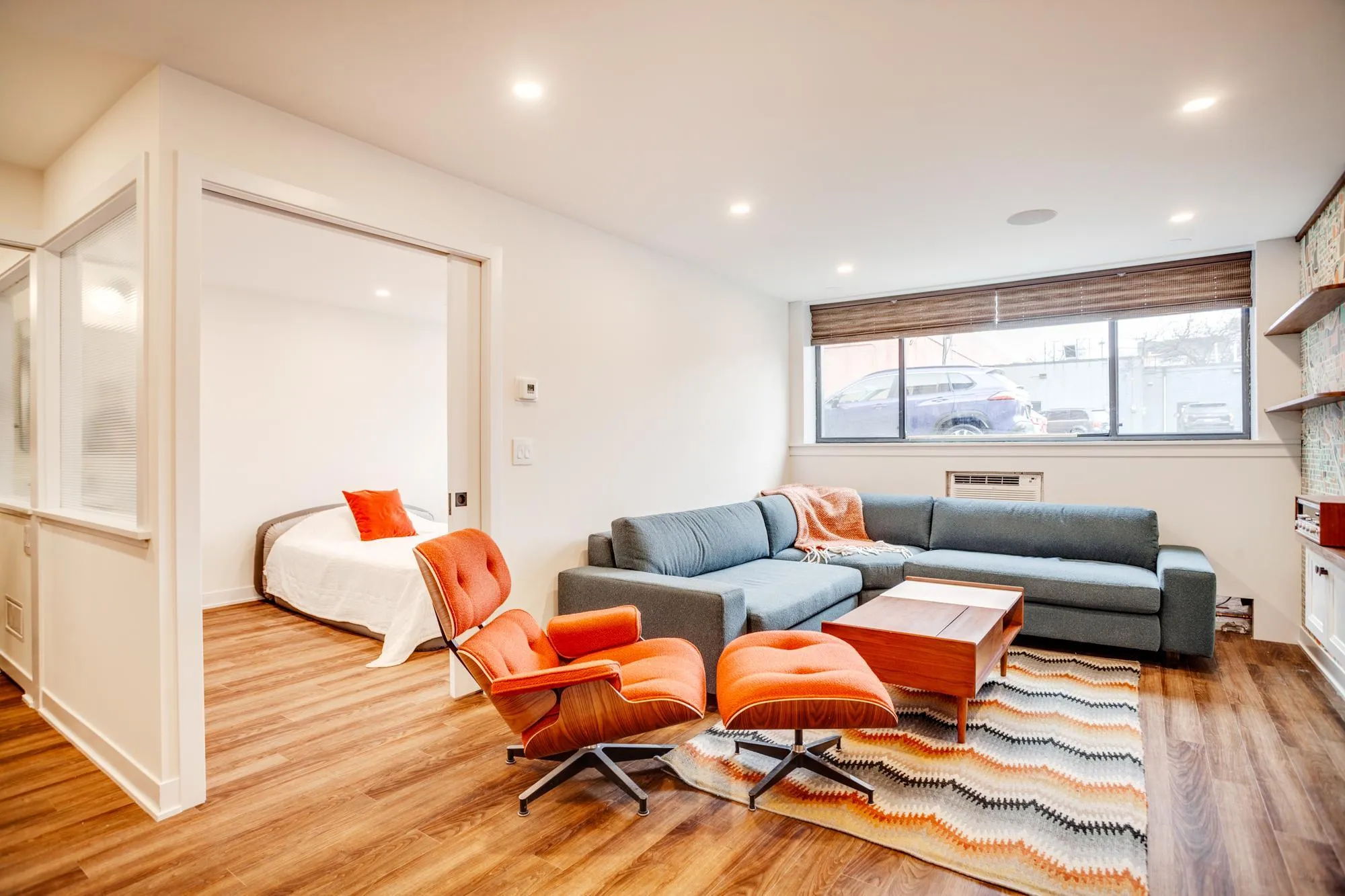 Photo 5 of 2532 1st S Avenue Unit S106