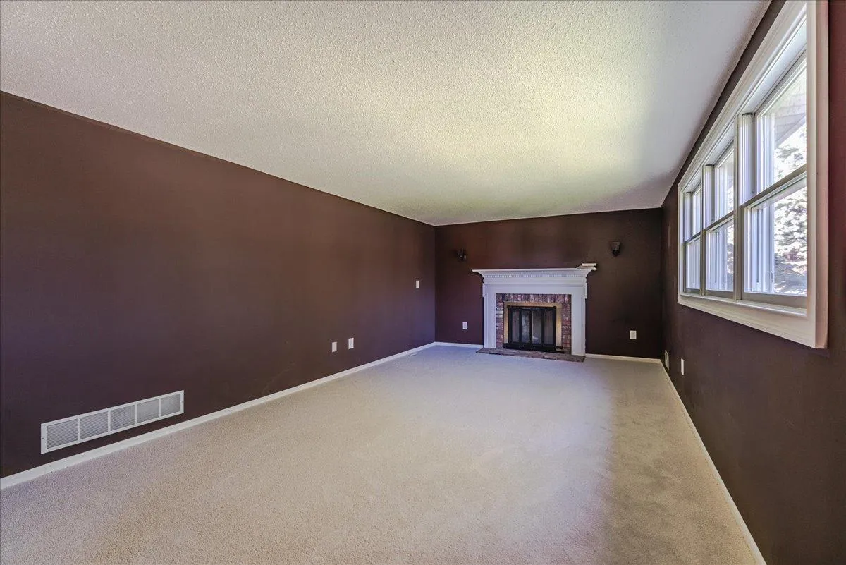 Photo 34 of 1331 Willow Circle