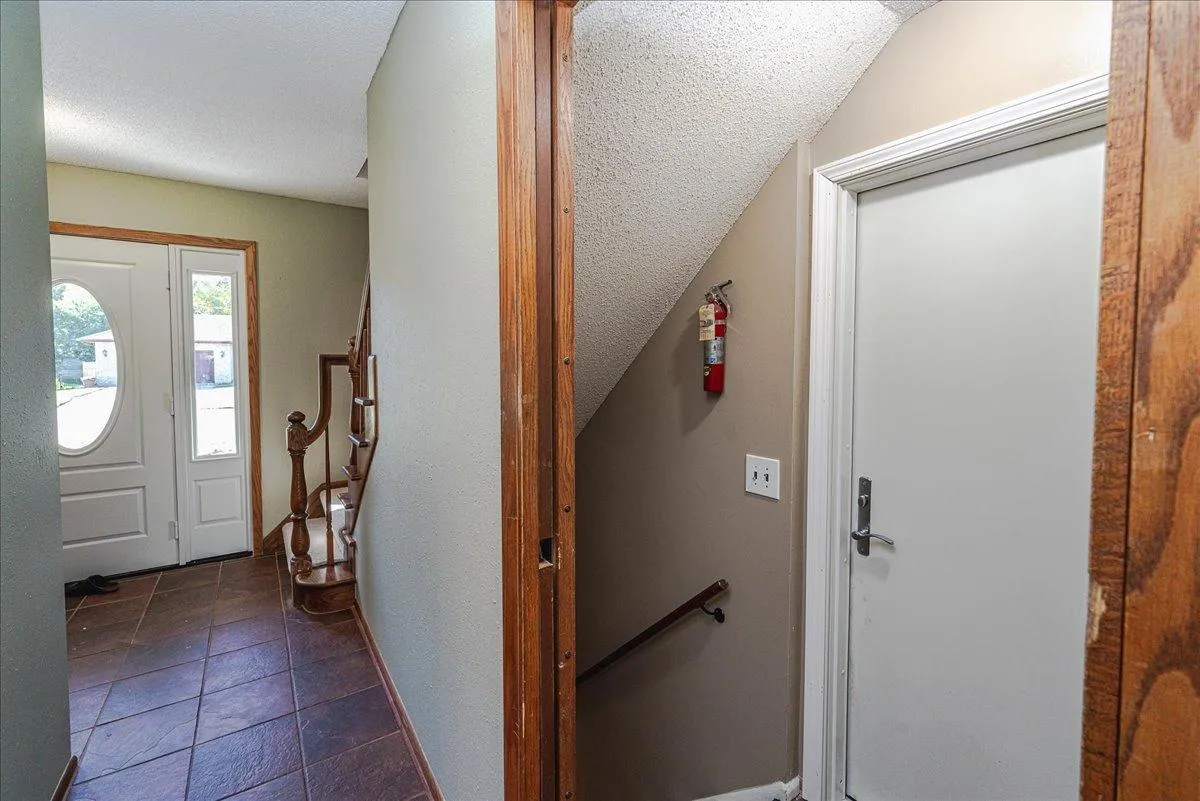 Photo 16 of 1331 Willow Circle