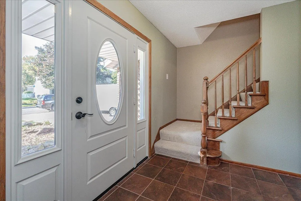 Photo 7 of 1331 Willow Circle