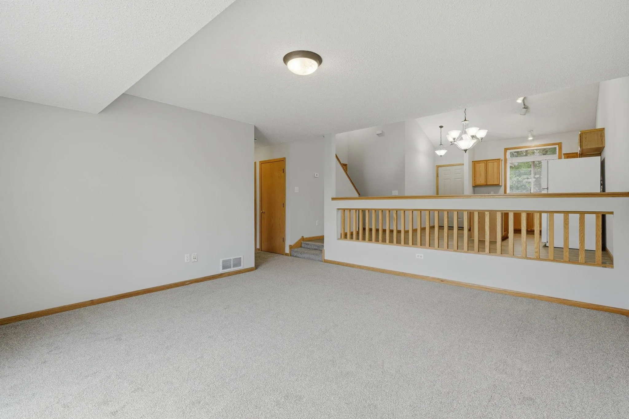 Photo 4 of 4104 Jarmann Lane