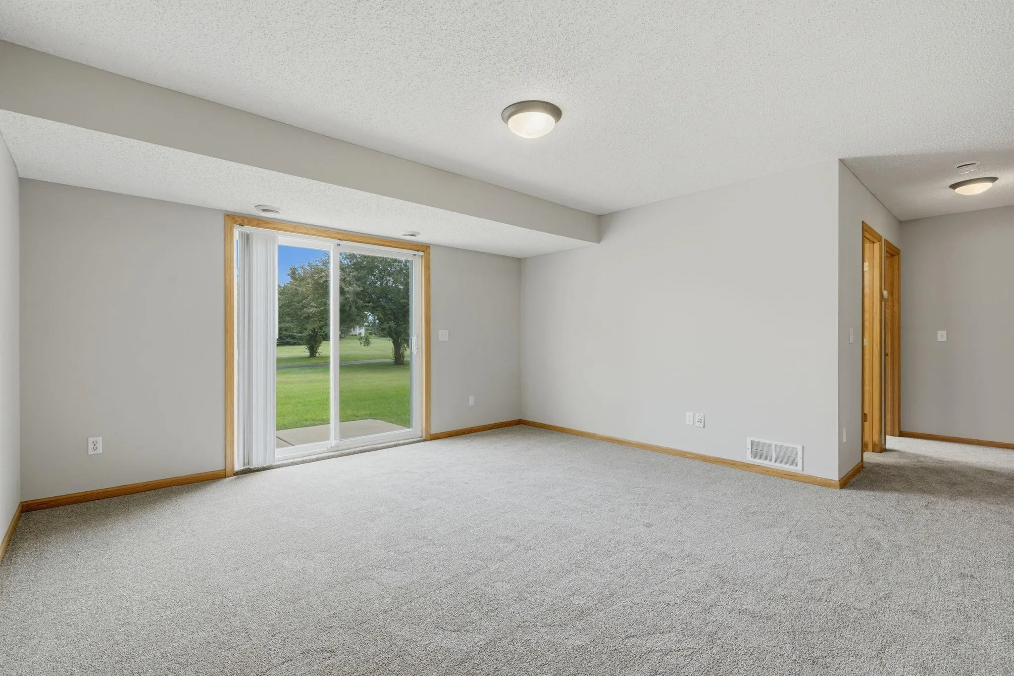 Photo 5 of 4104 Jarmann Lane