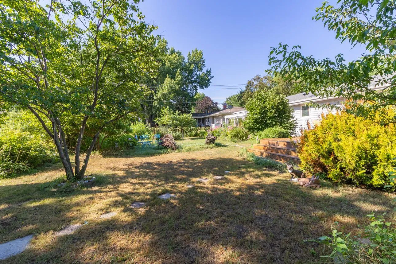 Photo 36 of 2842 Marion Street