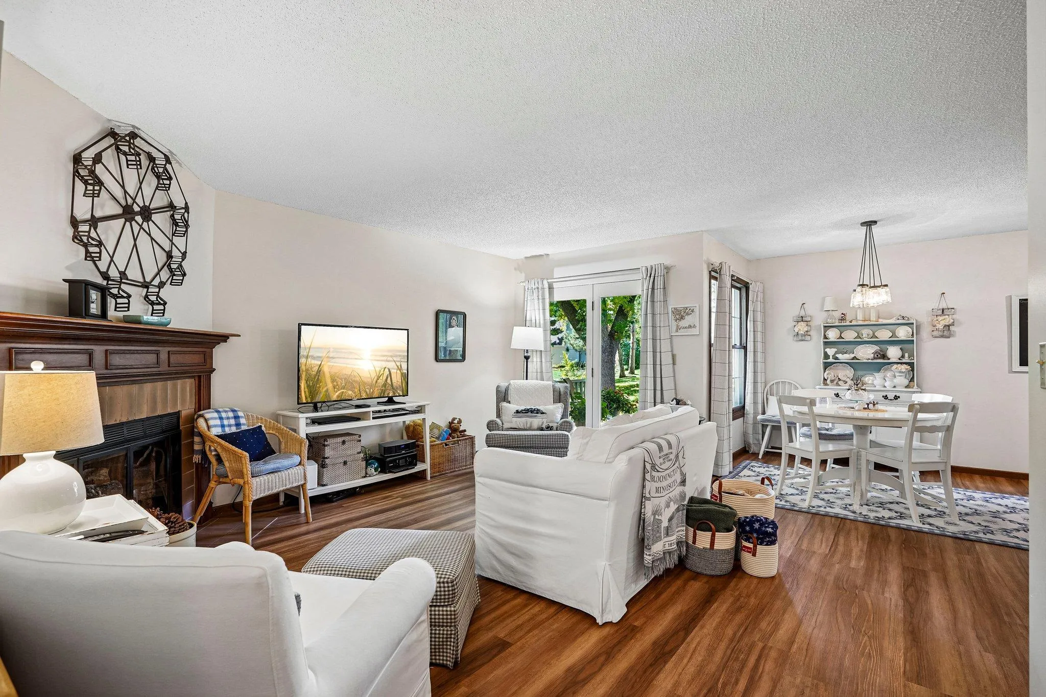 Photo 6 of 7529 W 110th Street