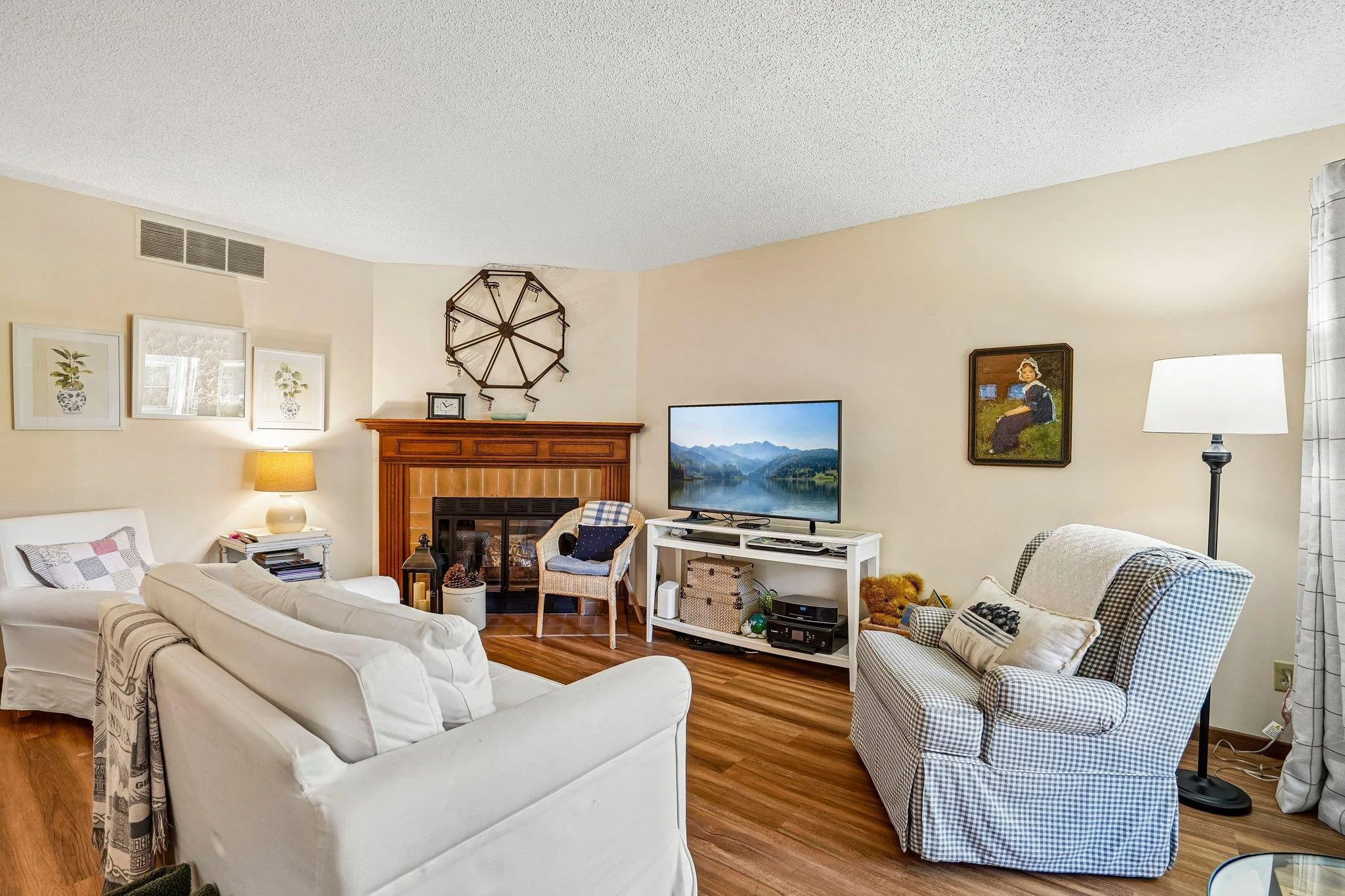 Photo 8 of 7529 W 110th Street