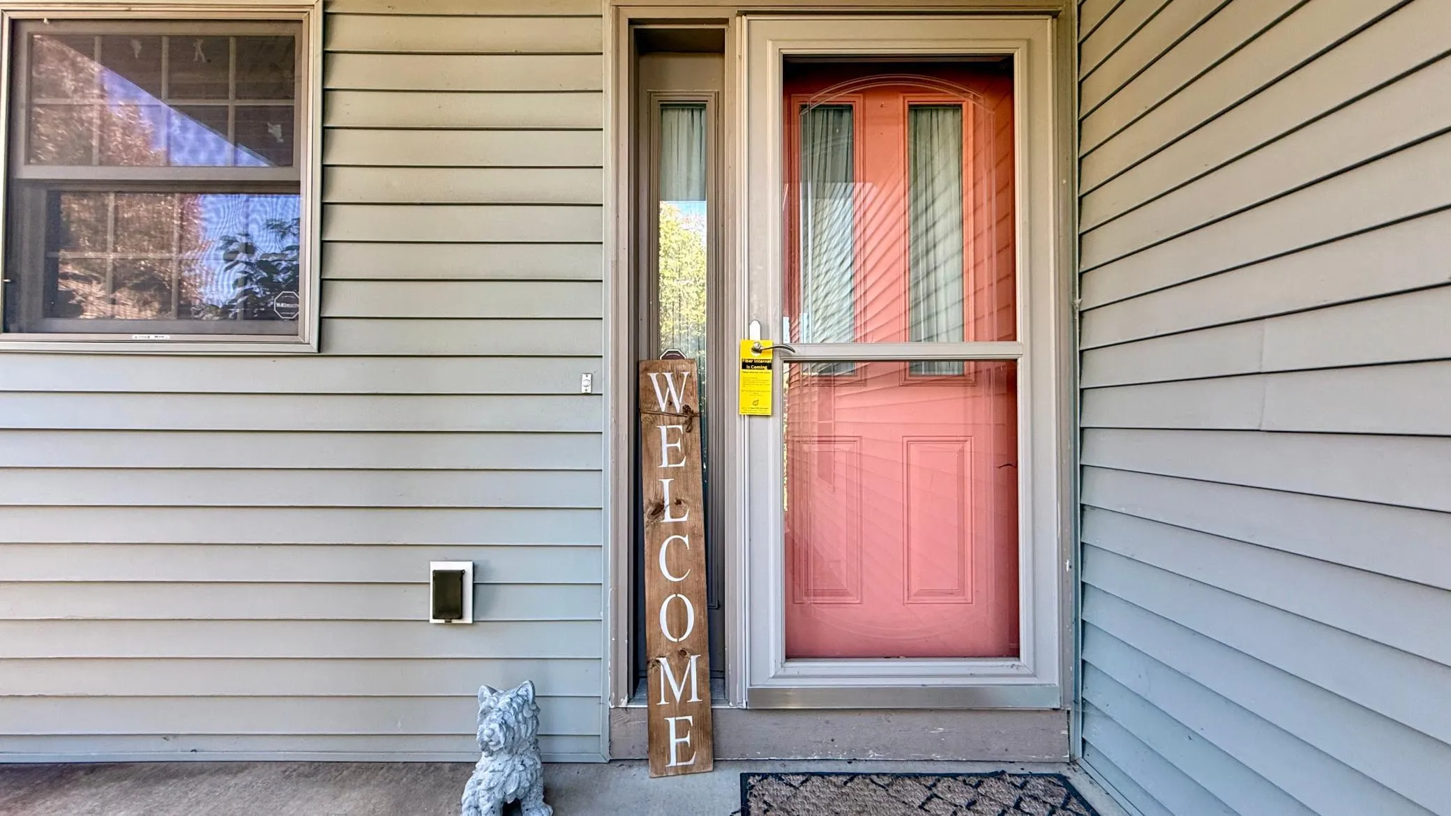 Photo 5 of 7474 Lamont Ne Avenue