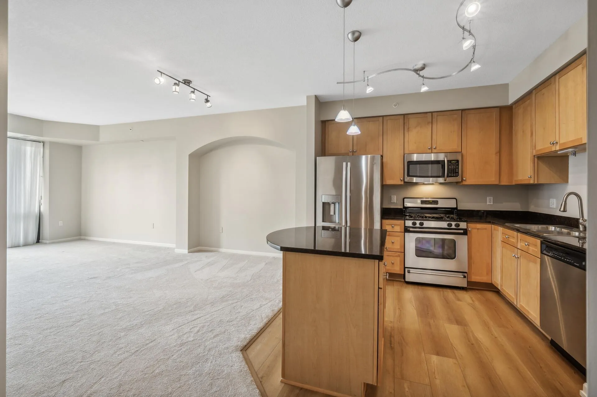 Photo 15 of 500 E Grant Street Unit 1609