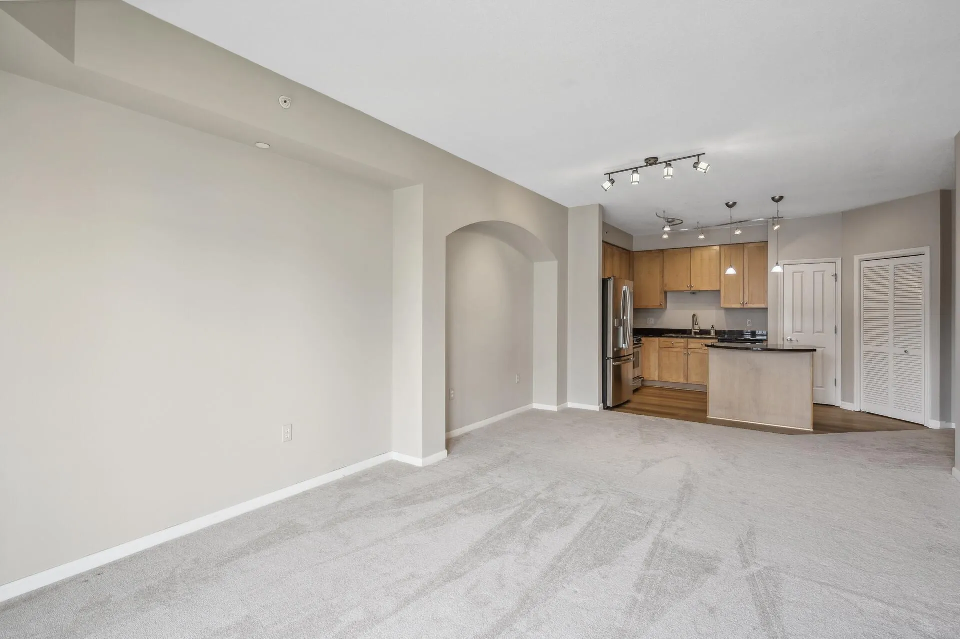 Photo 11 of 500 E Grant Street Unit 1609