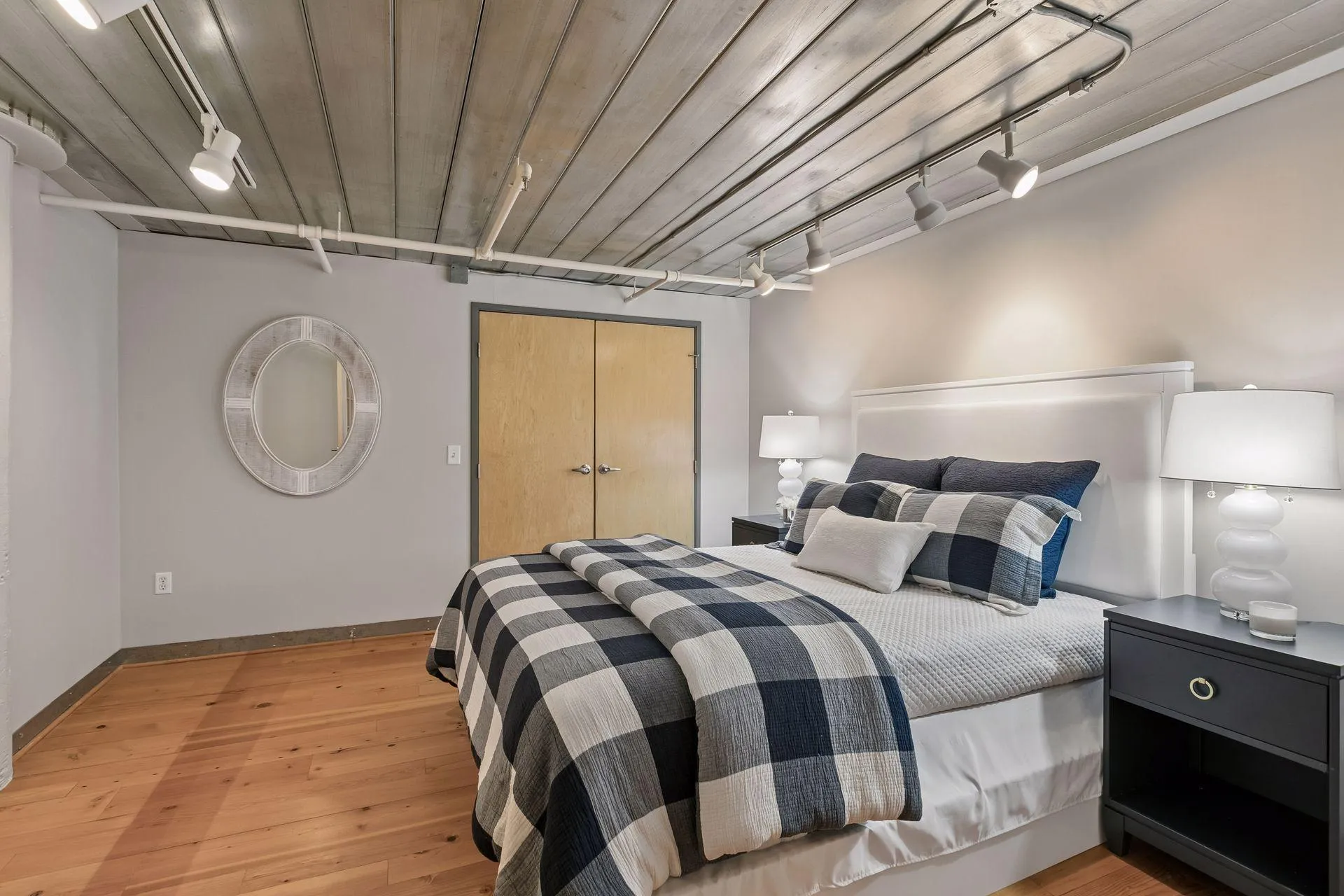 Photo 7 of 250 Park Avenue Unit 705