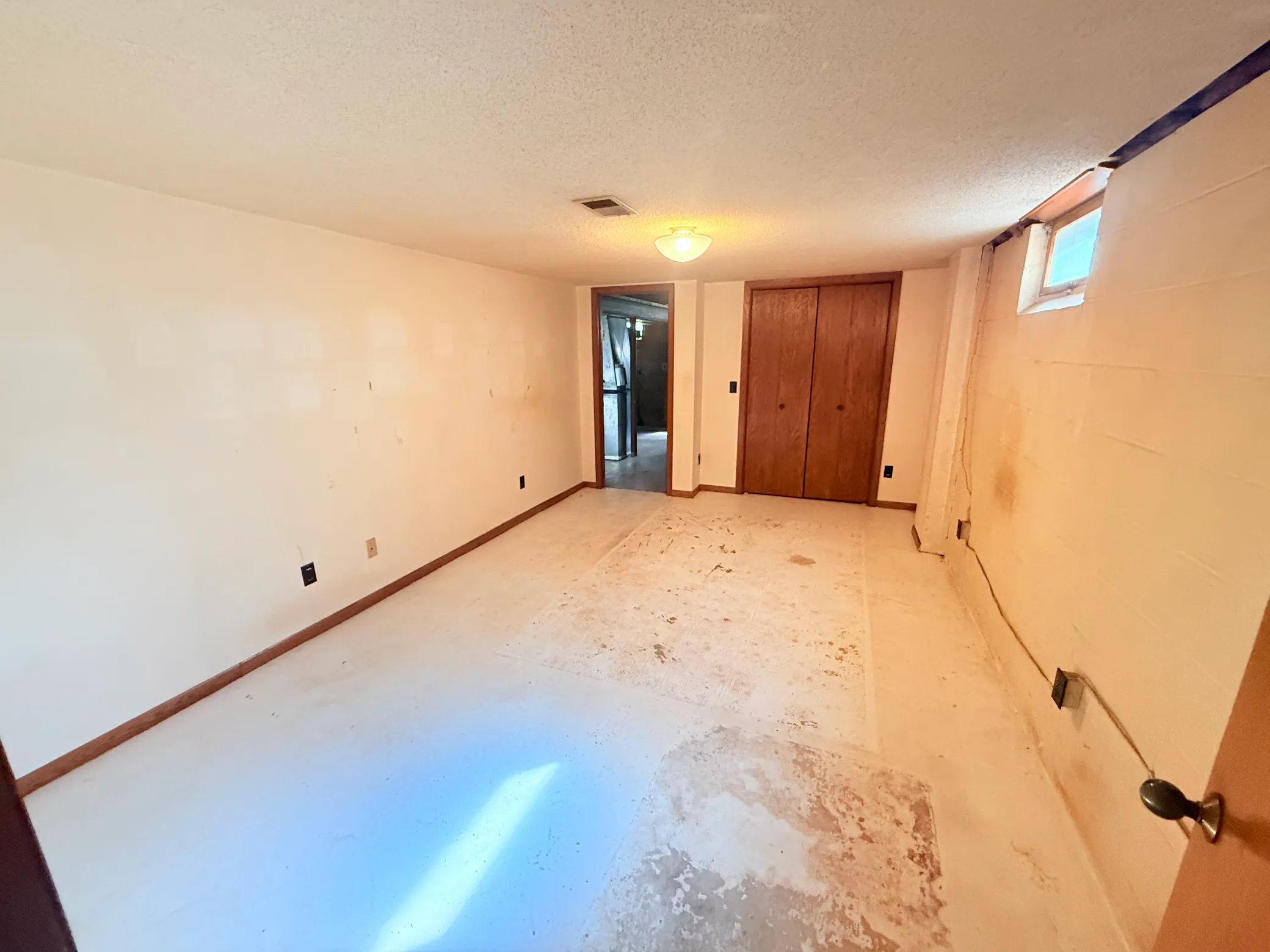 Photo 19 of 3890 Hill Avenue