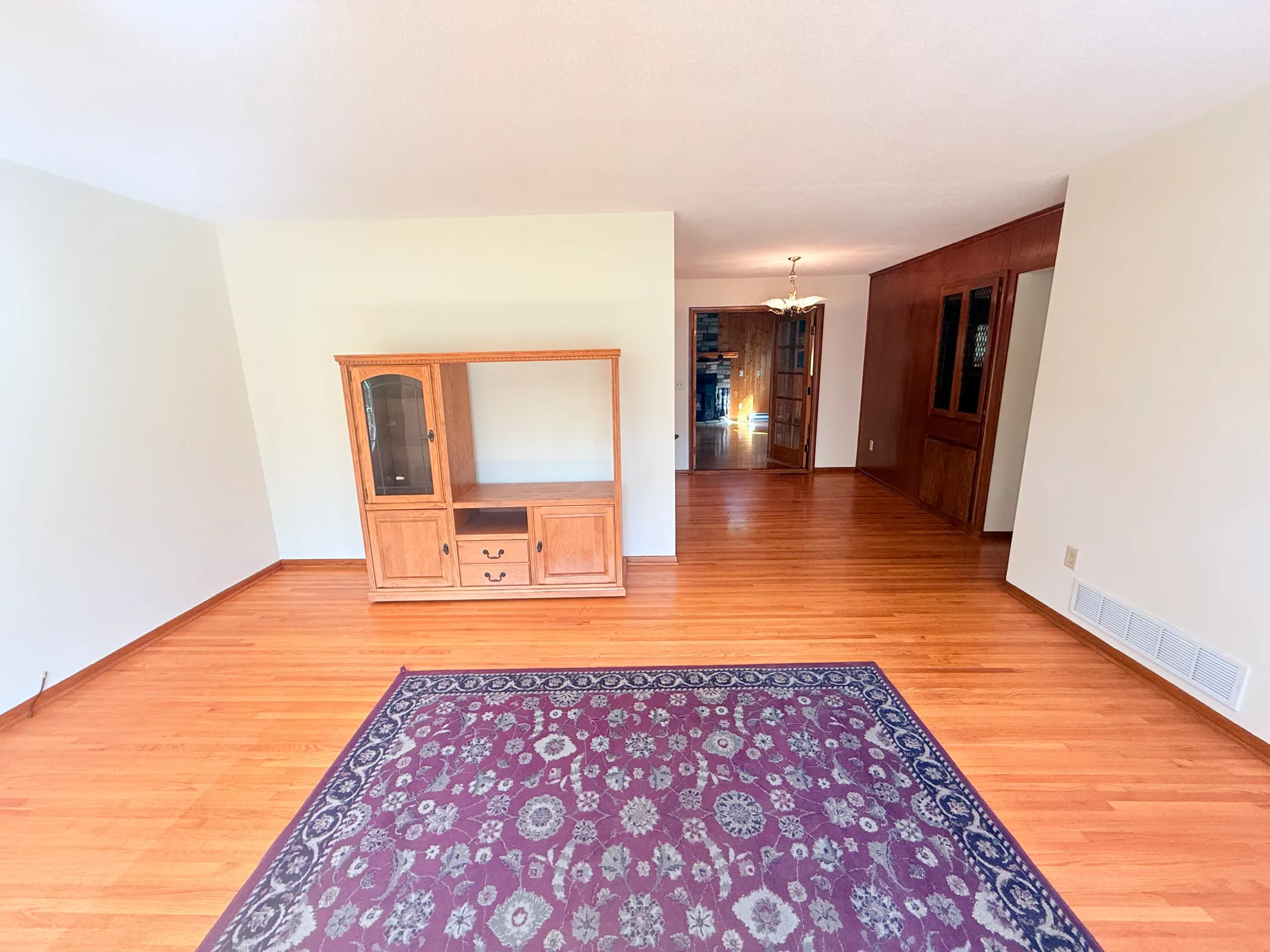 Photo 4 of 3890 Hill Avenue