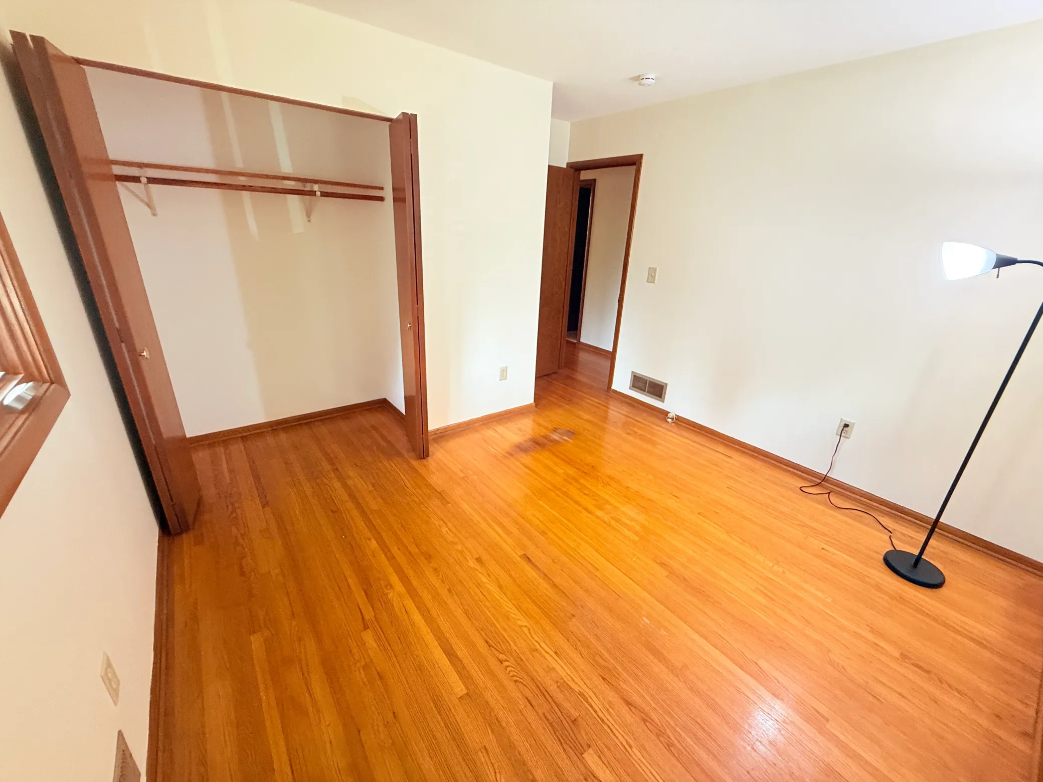 Photo 16 of 3890 Hill Avenue