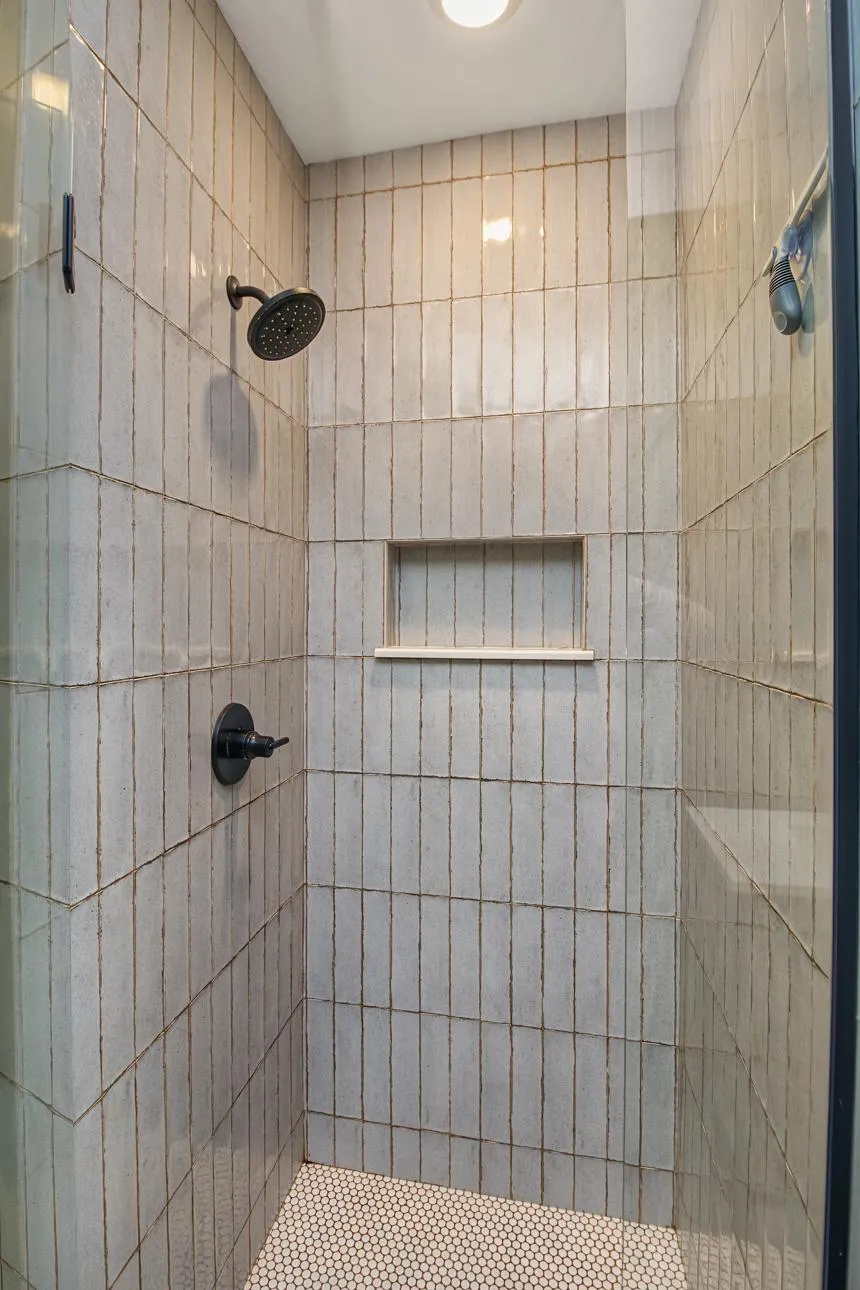 Photo 22 of 23 W 45th Street