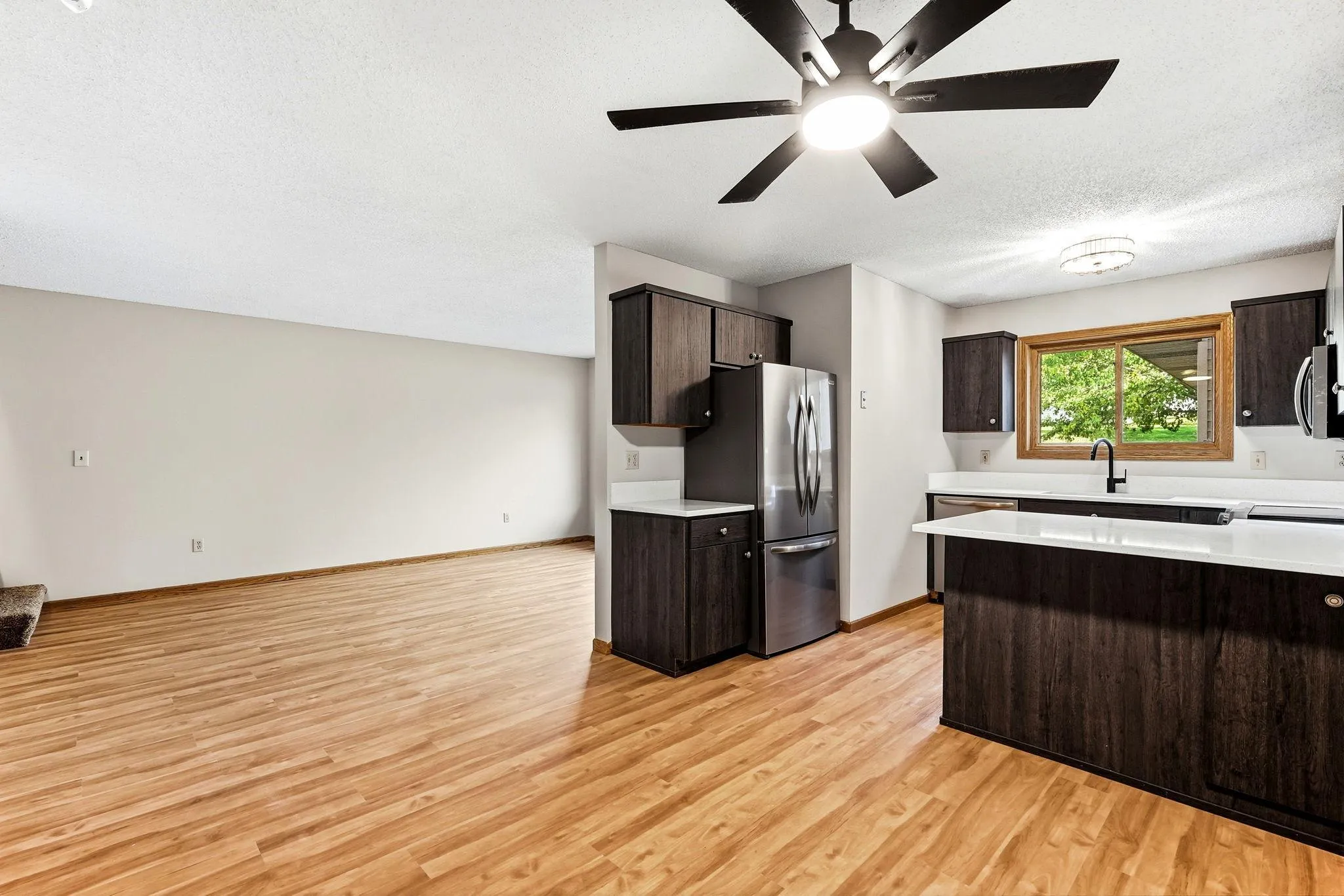 Photo 6 of 5545 Orleans N Lane Unit 6