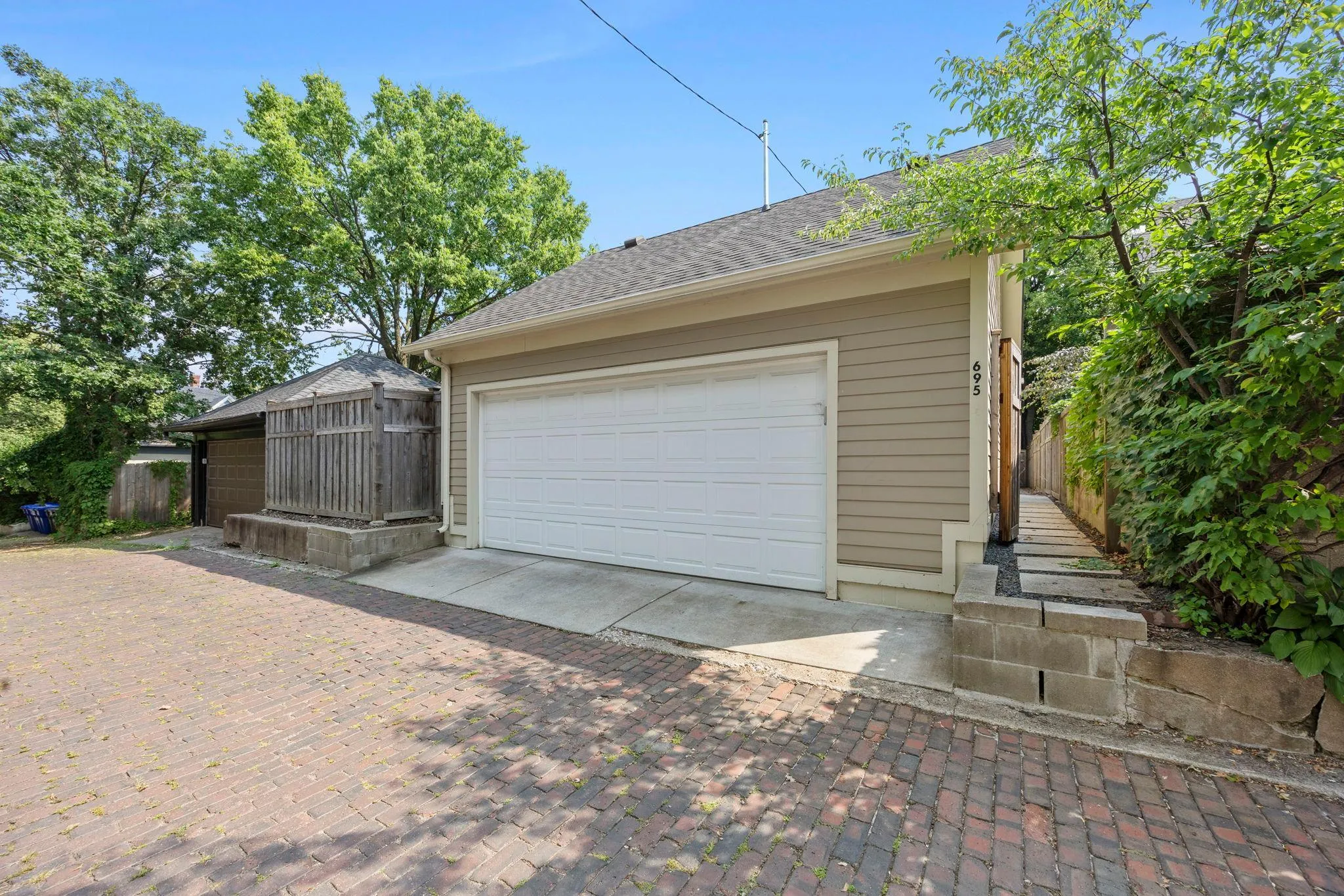 Photo 33 of 695 Fairmount Avenue