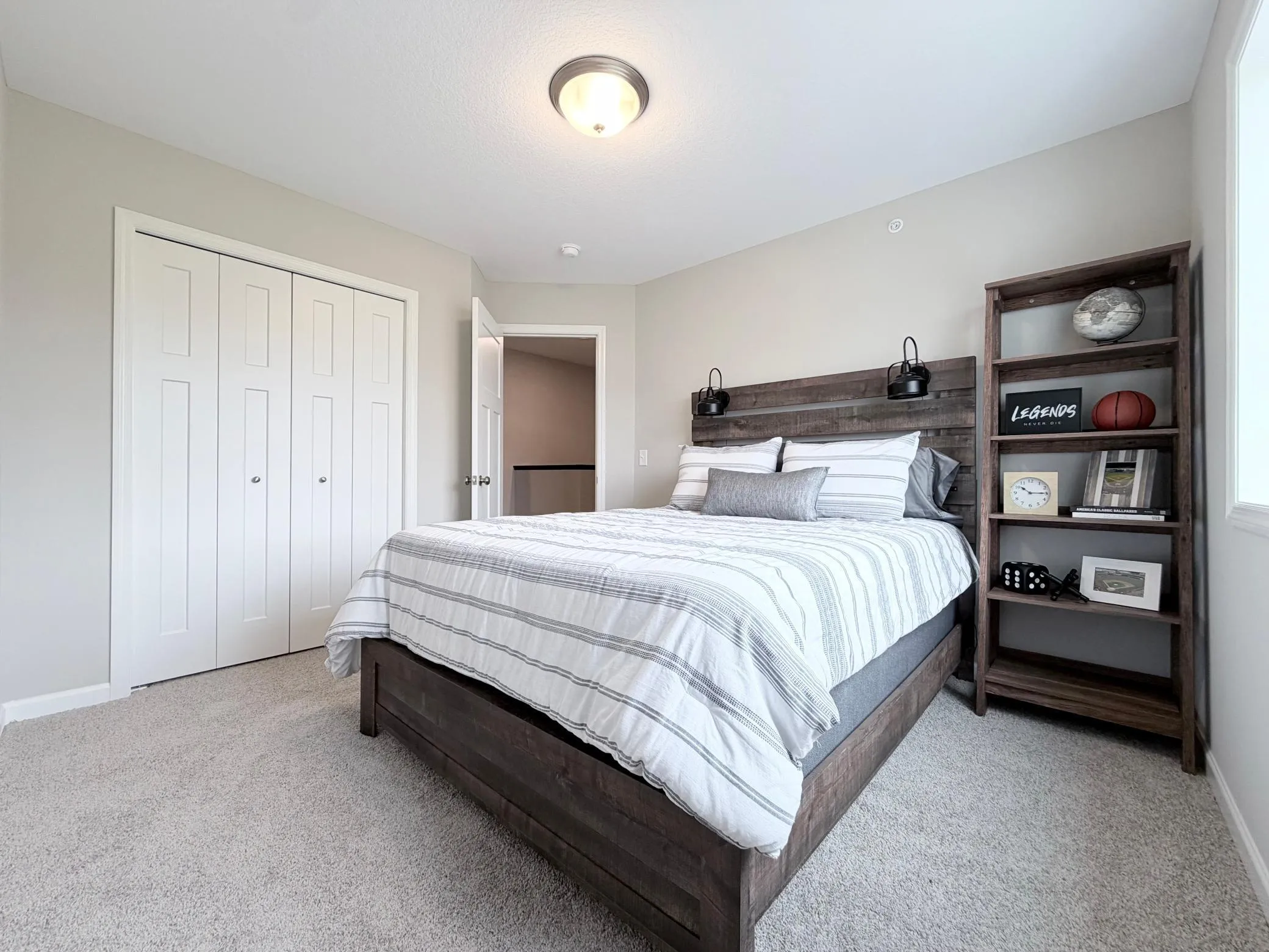 Photo 18 of 25559 3rd W Street