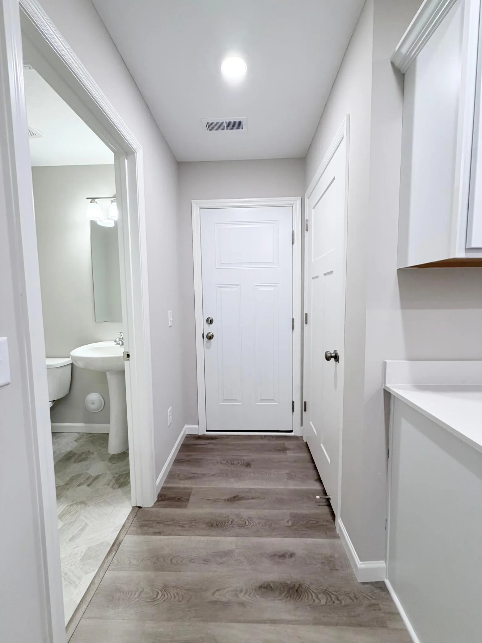 Photo 9 of 25559 3rd W Street