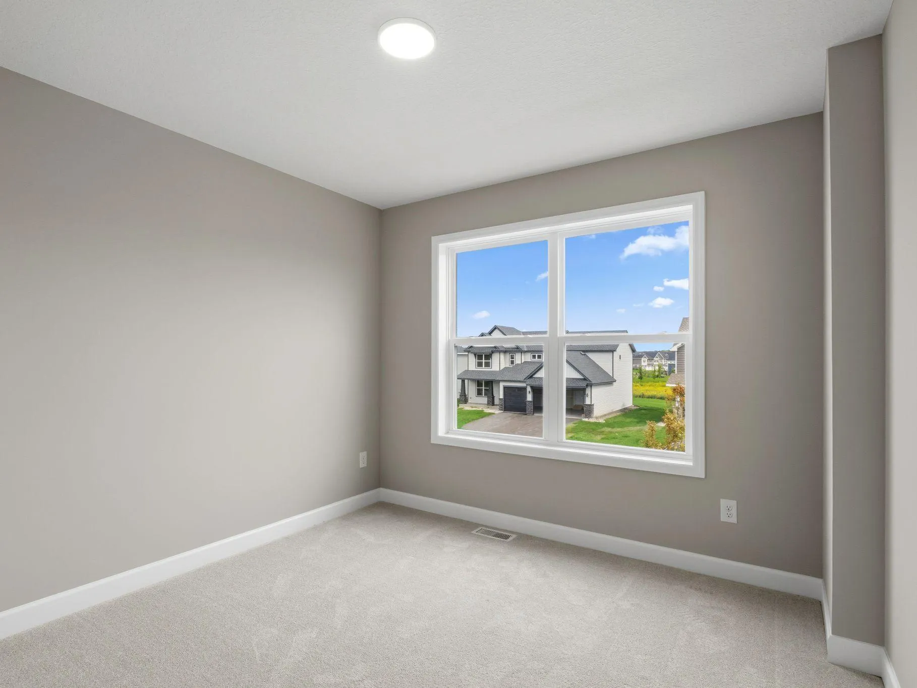 Photo 15 of 12337 Northview Drive