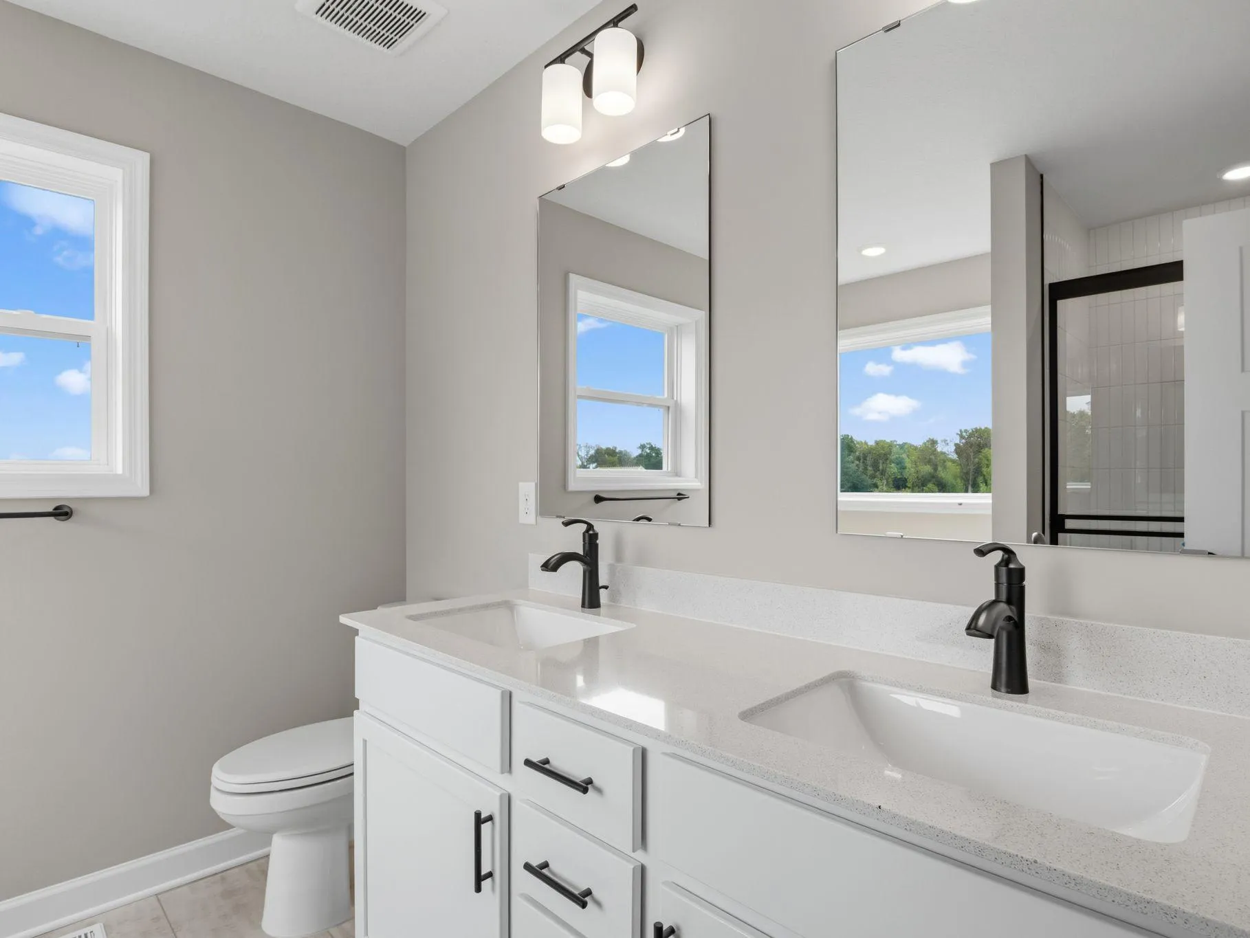 Photo 9 of 12337 Northview Drive