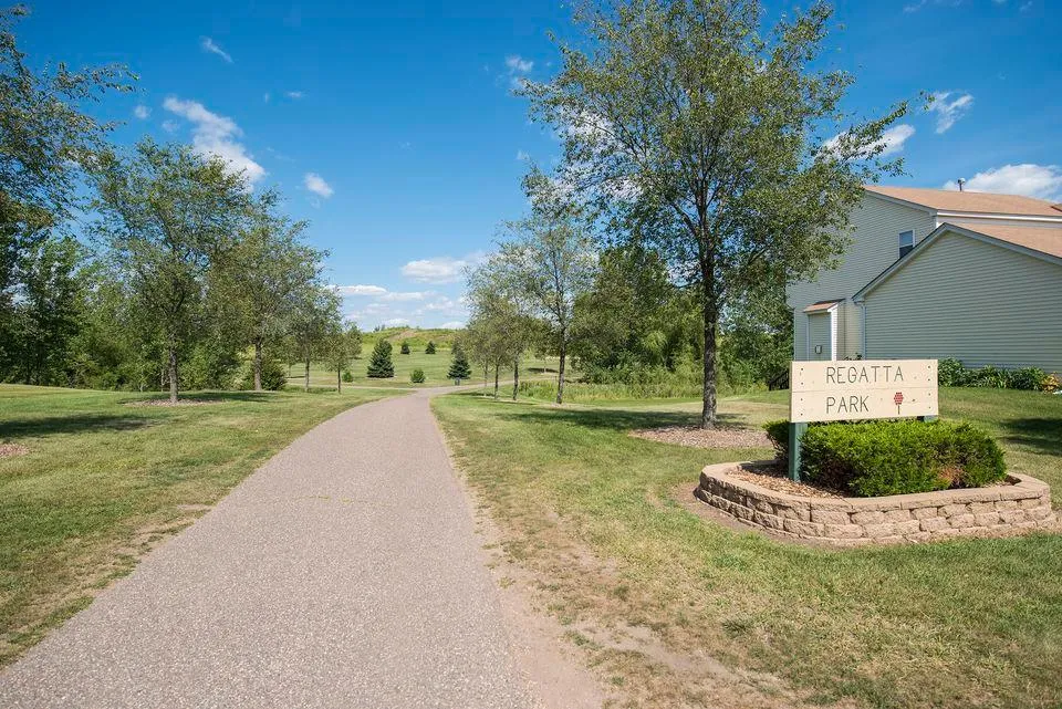 Photo 34 of 15576 Finch Avenue