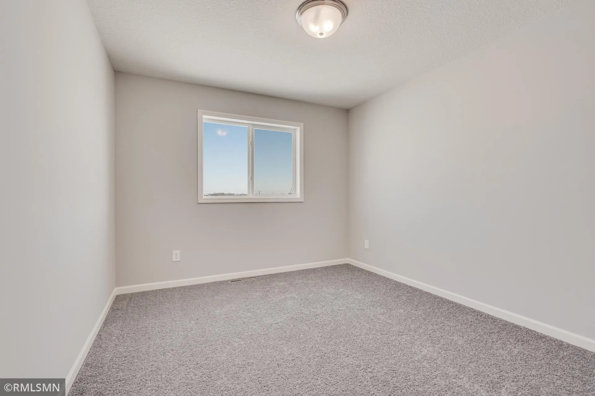 Photo 12 of 17125 63rd Ne Street