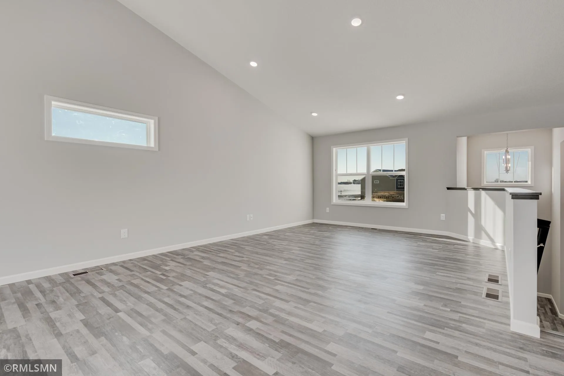 Photo 5 of 17125 63rd Ne Street