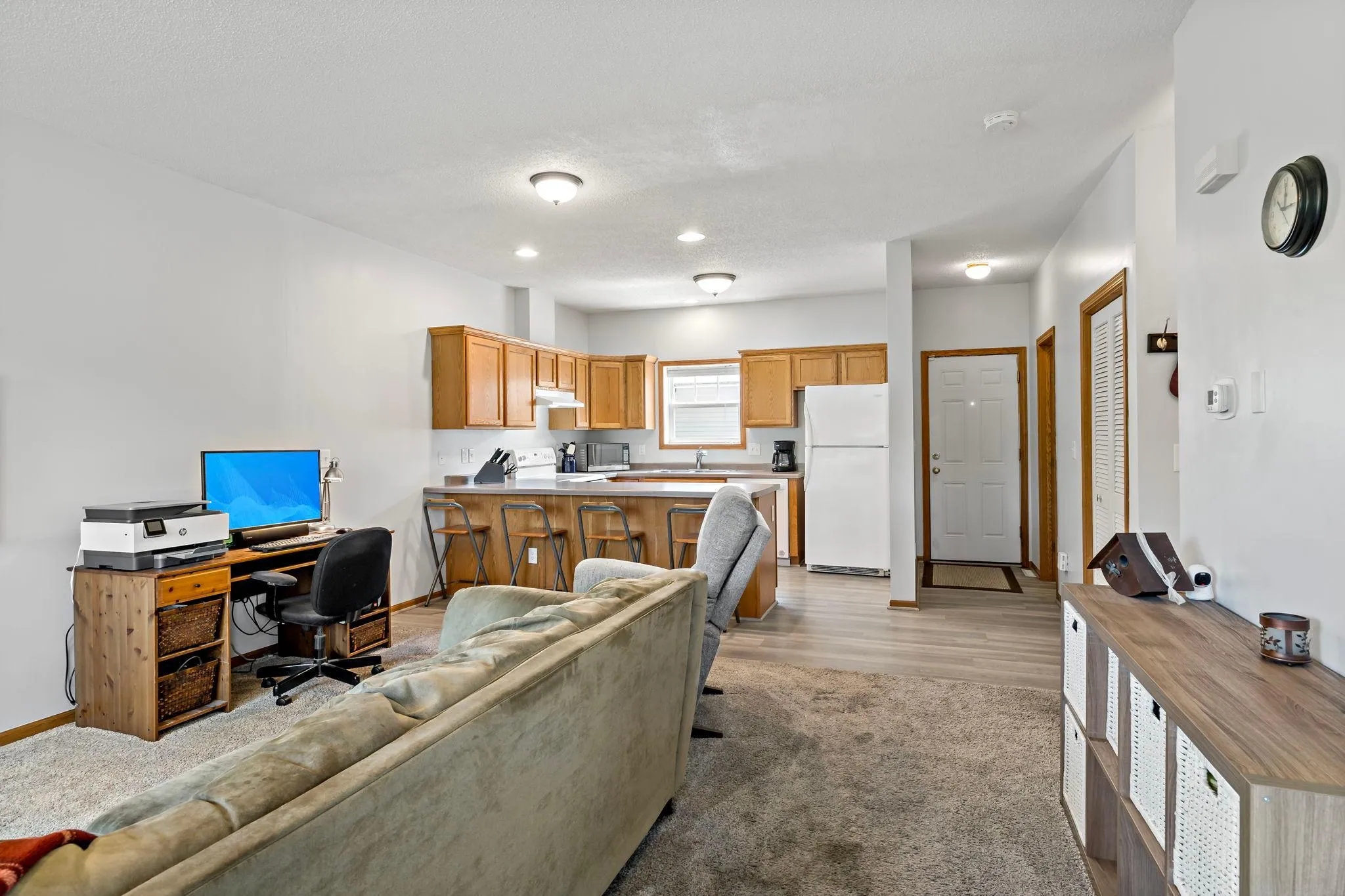 Photo 11 of 2935 Hemingway Drive