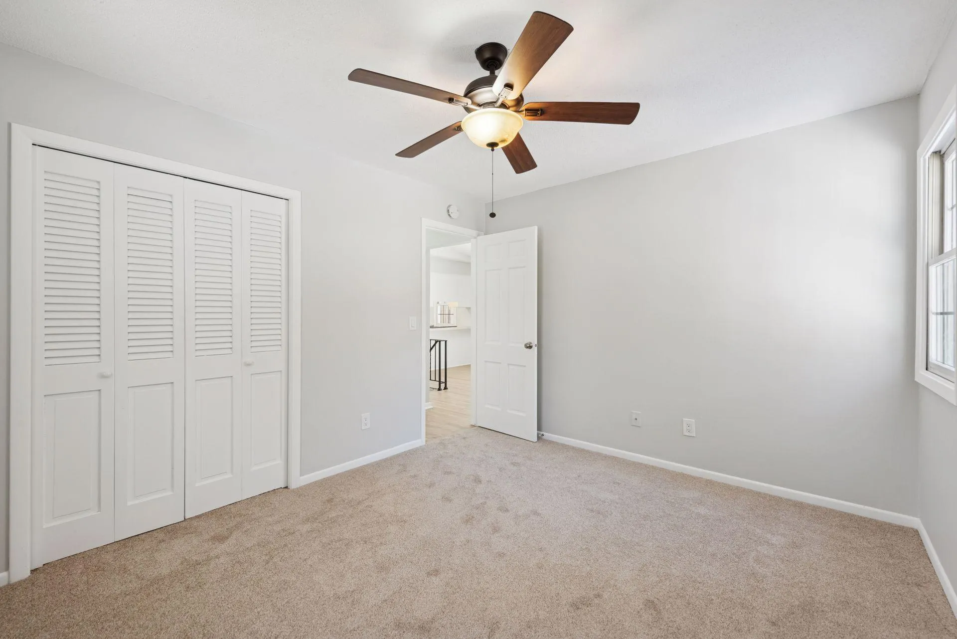 Photo 43 of 5570 & 5580 Shorewood Lane