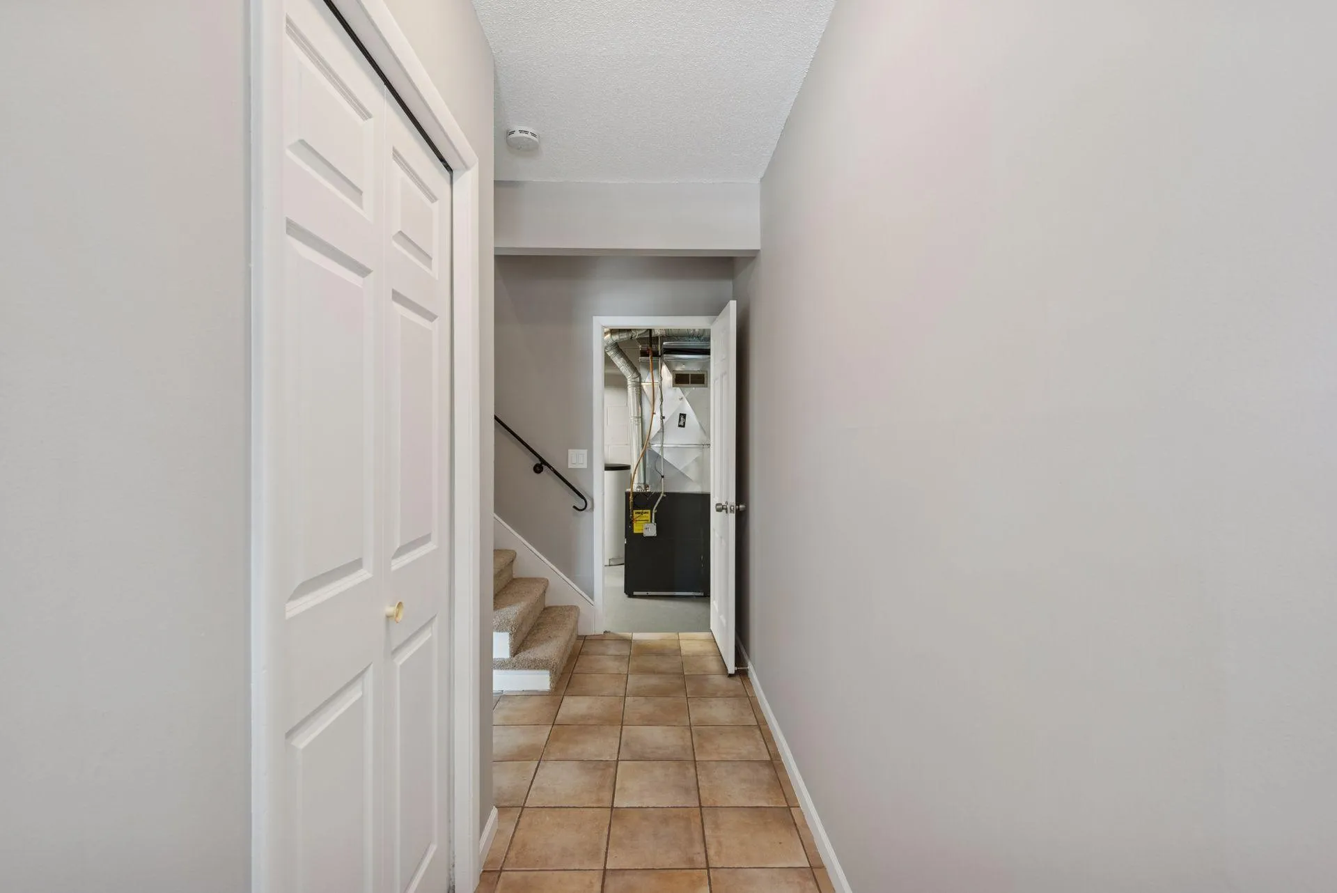Photo 4 of 5570 & 5580 Shorewood Lane